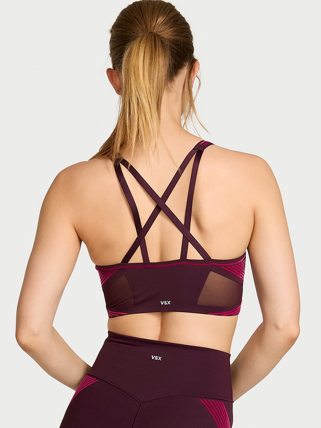vs Vsx VSX Elevate™ Refined Contours Plunge Sports Bra Winter Wine 2 of 3 