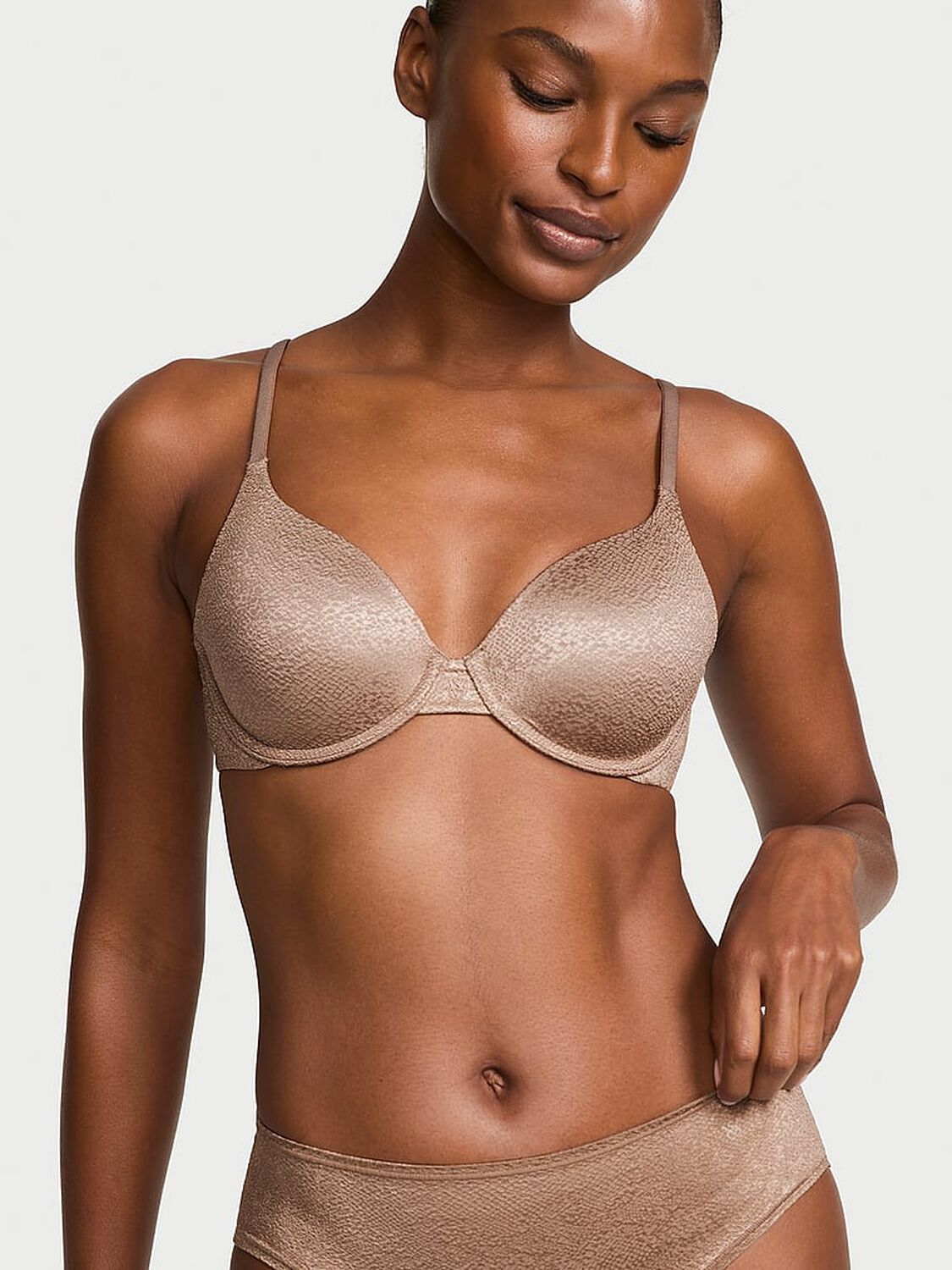 vs Body By Victoria Lightly Lined Full-Coverage Bra Iced Coffee 1 of 3 