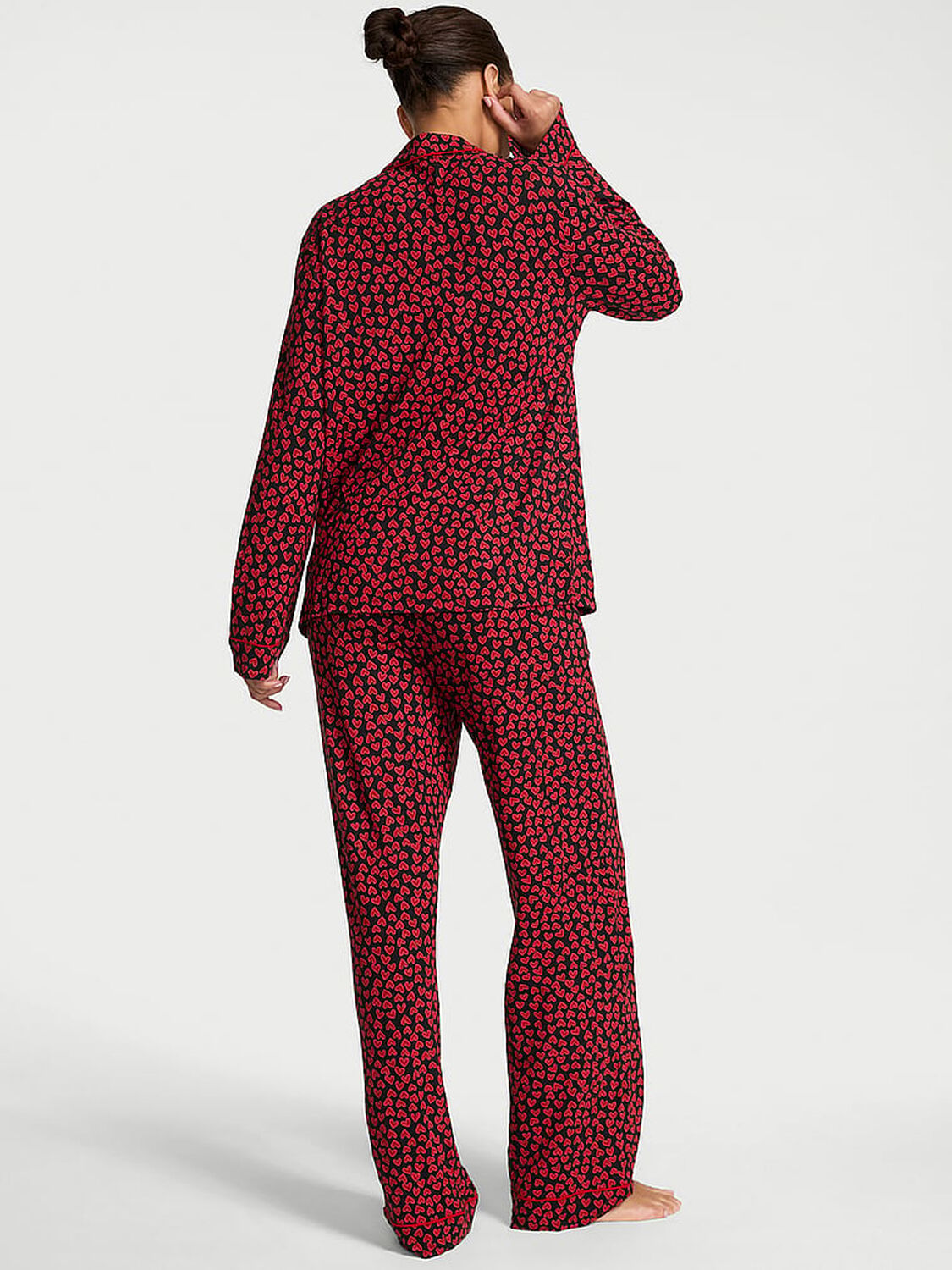 vs Victoria's Secret Modal Soft Long Pajama Set Black/Lipstick Scattered Hearts 2 of 3 