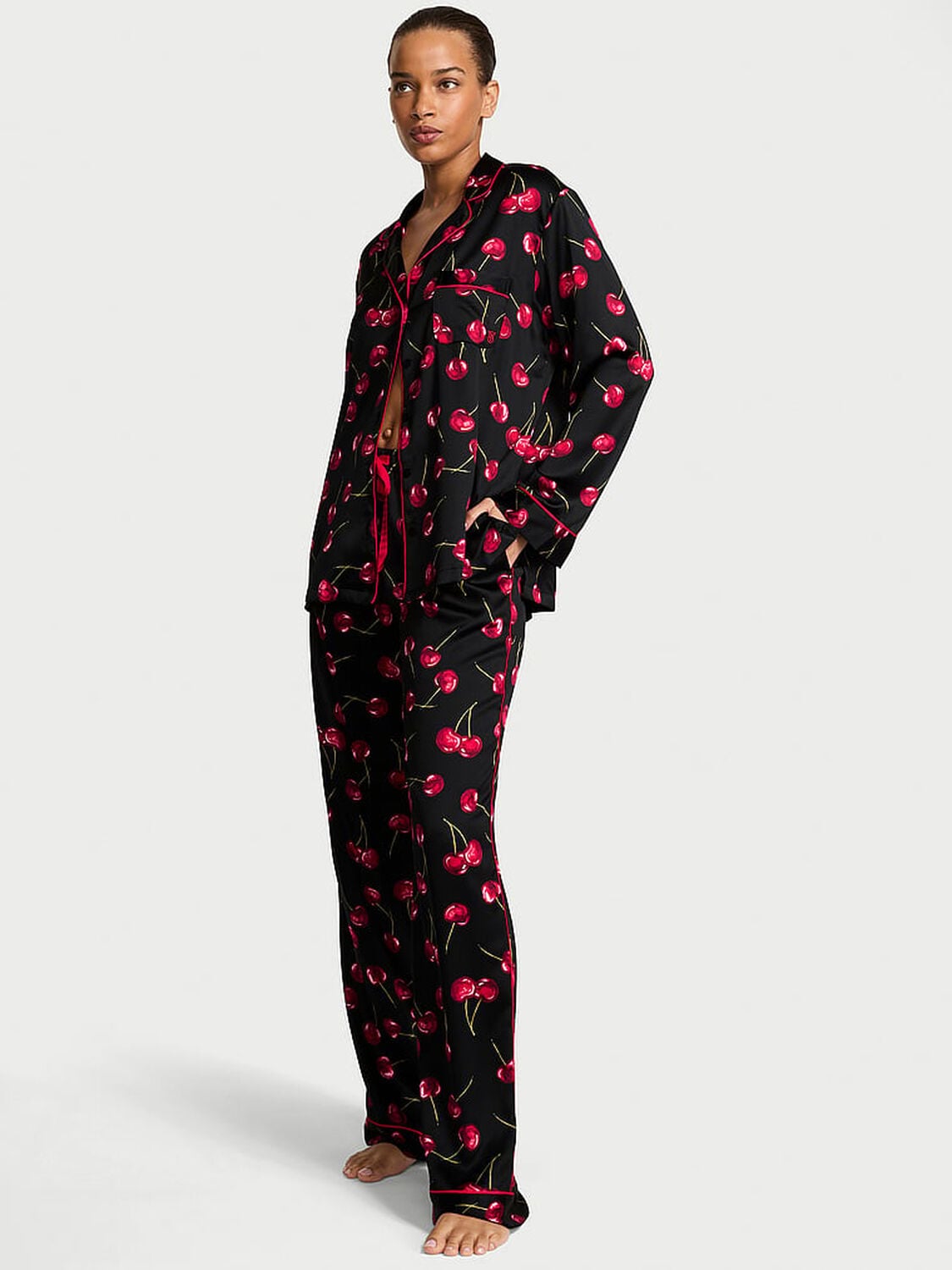 vs Victoria's Secret Glazed Satin Long Pajama Set Black/Green Chameleon Exploded Cherries 1 of 4 