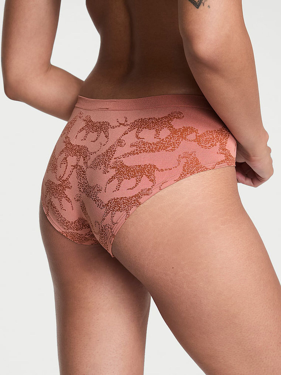 vs Seamless Seamless Hiphugger Panty Desert Blush Leopards 2 of 2 