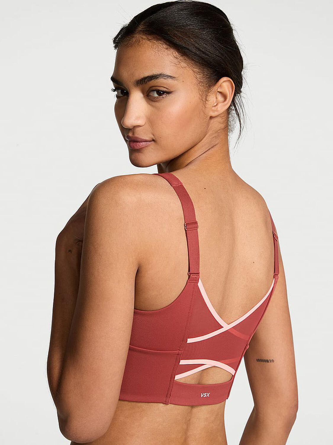 vs Vsx VSX Elevate™ Cross-Back Mesh Sports Bra Russet & Coral Flash 2 of 4 