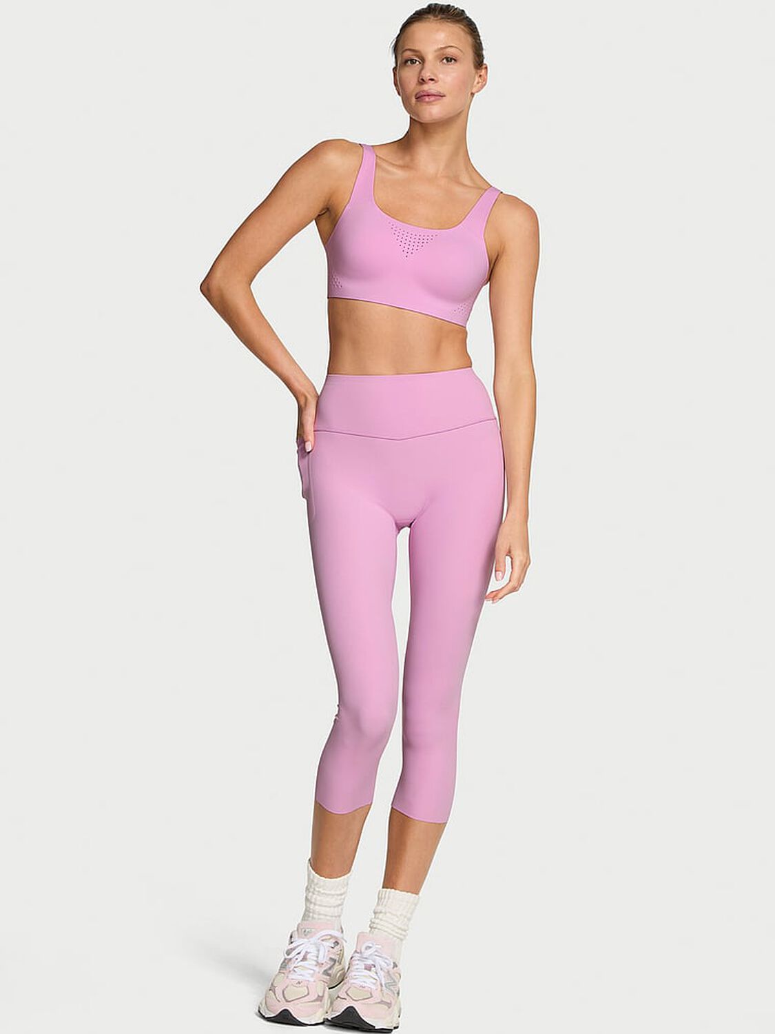 vs Vsx VSX Elevate&trade; Capri Legging Bikini Pink 1 of 2 