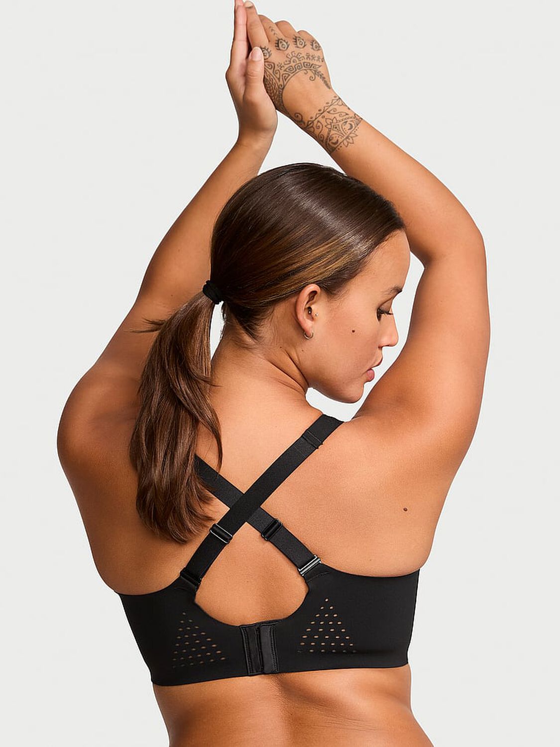 vs Vsx Featherweight Max™ Sports Bra Black 2 of 5 