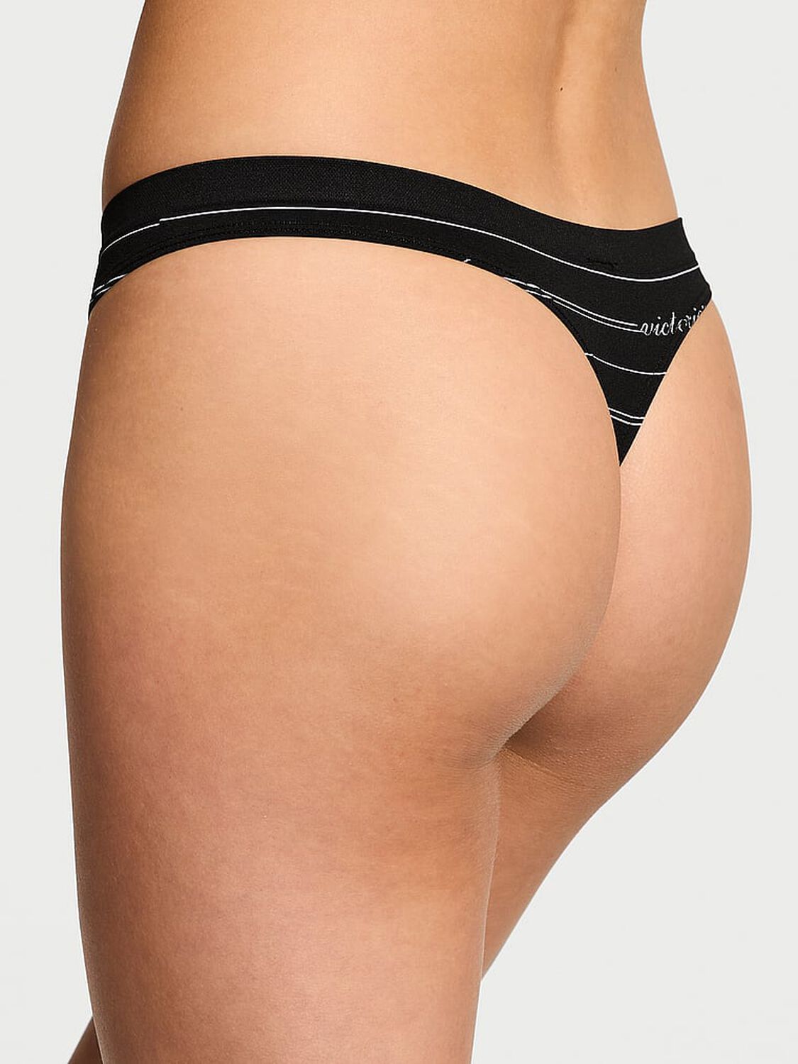 vs Seamless Seamless Thong Panty 2 of 3 