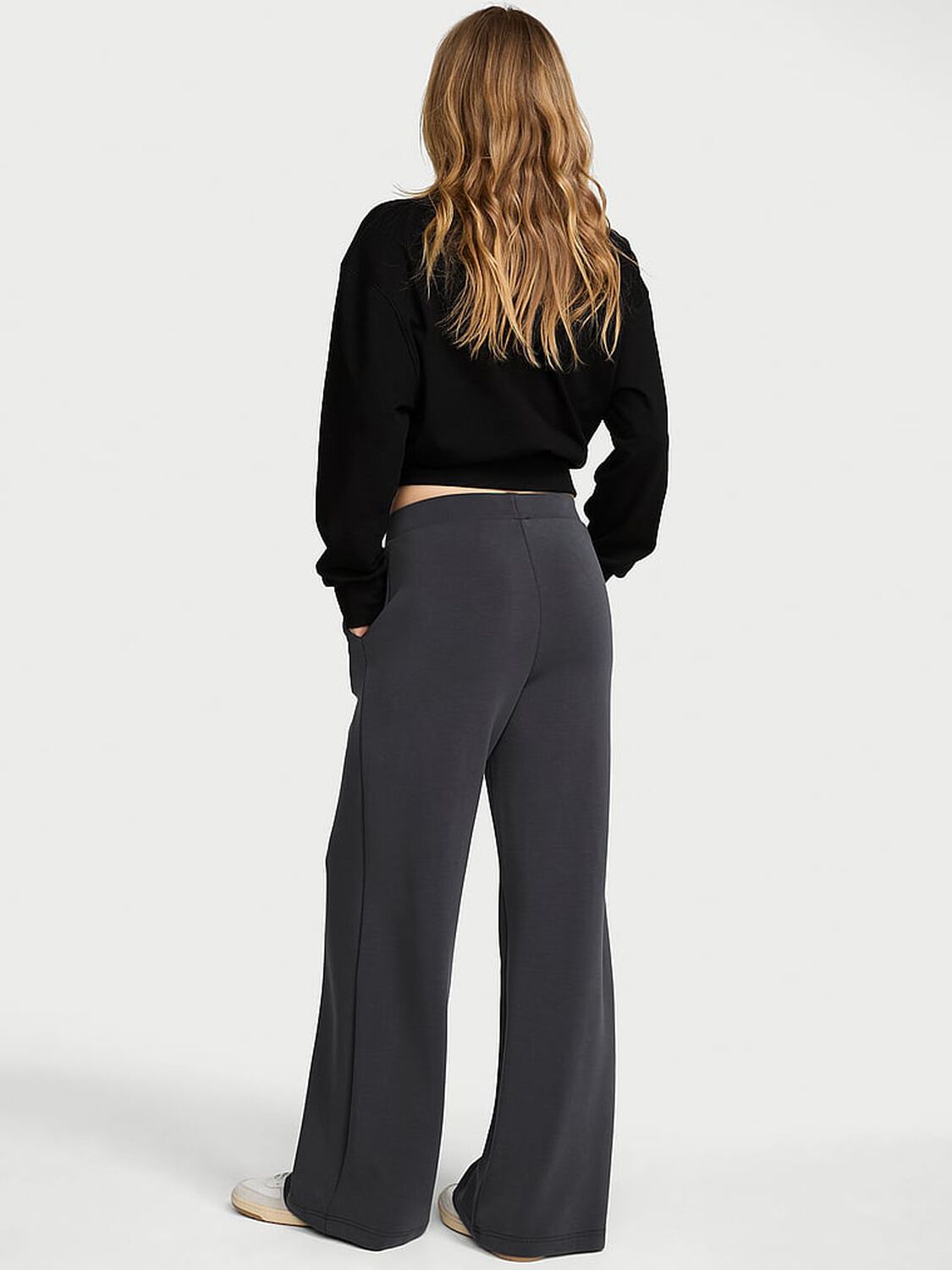 vs Vsx Featherweight Knit Wide-Leg Pant Pure Black 2 of 2 