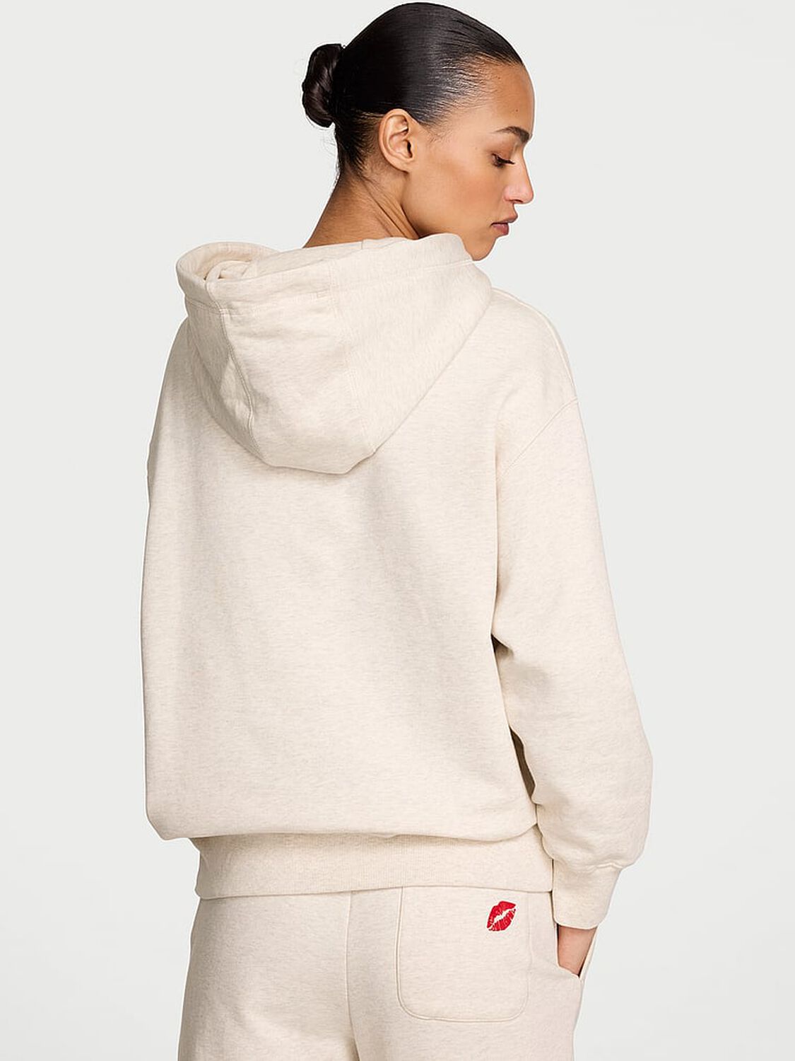 vs Angel Essentials Iconic Fleece Relaxed Hoodie Heather Natural 2 of 3 