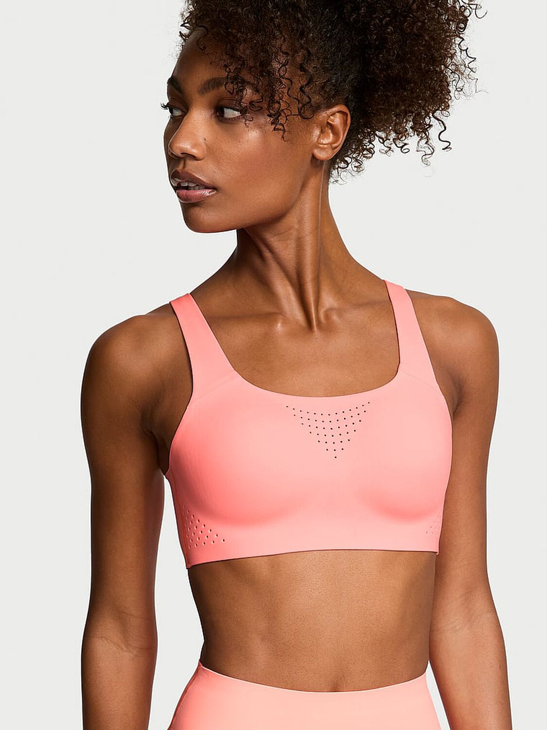 vs Vsx Featherweight Max™ Sports Bra Coral Flash 1 of 4 