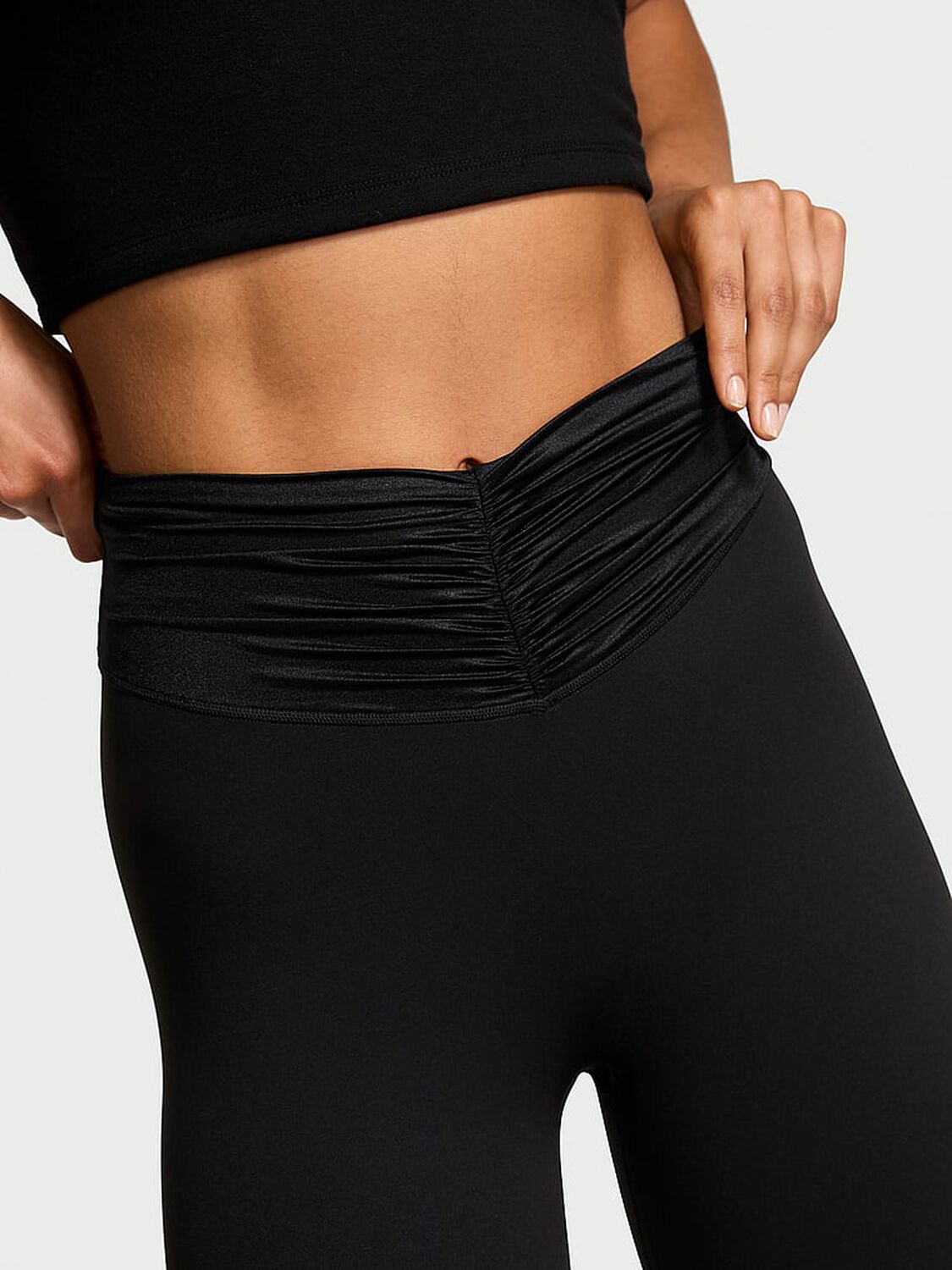 vs Vsx VSX Elevate™ Tuxedo Shine Legging Black 4 of 4 