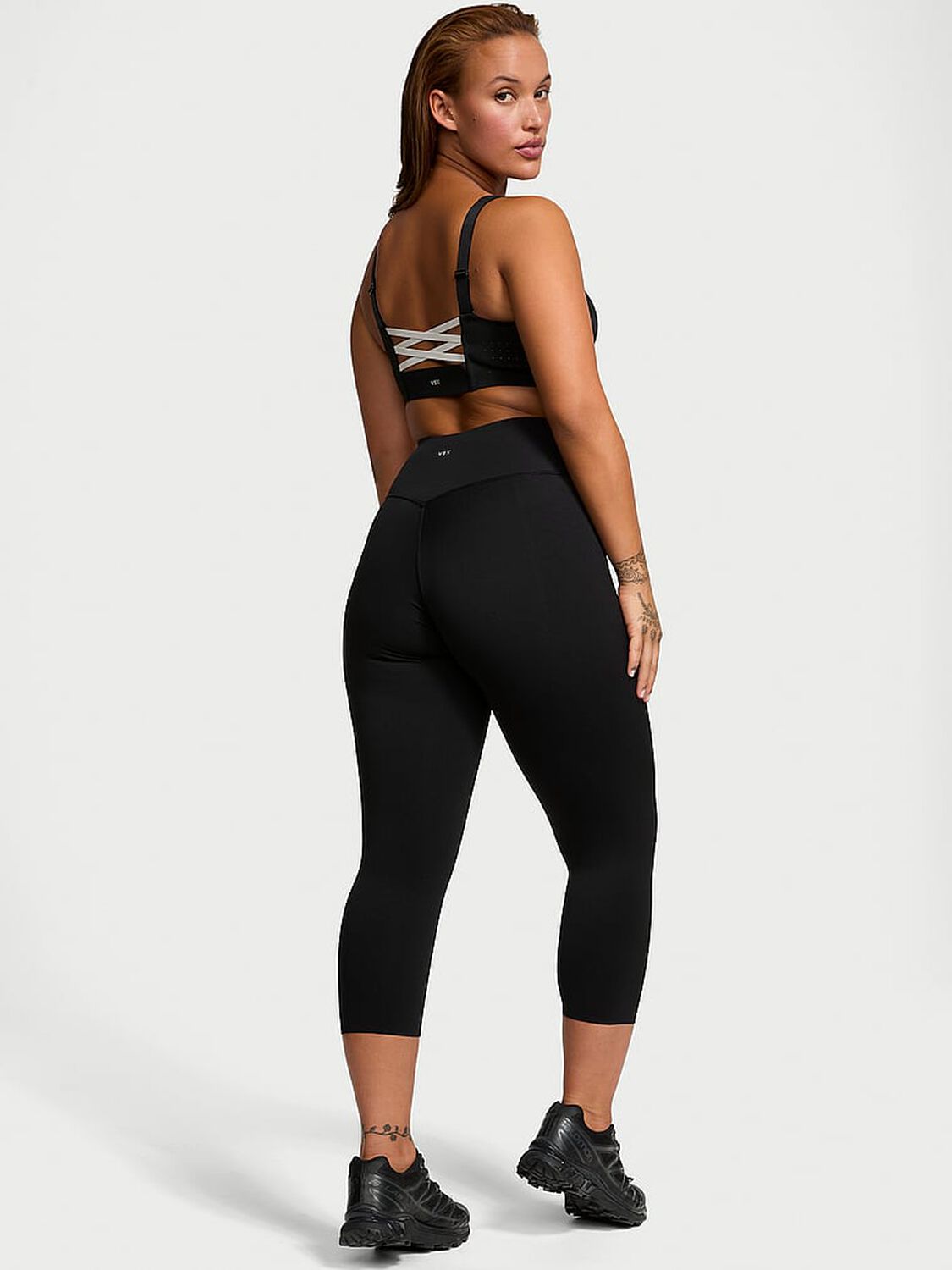 vs Vsx VSX Elevate&trade; Capri Legging Black 2 of 4 