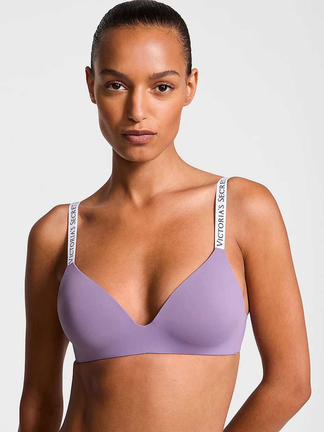 vs The T-Shirt Lightly Lined Wireless Bra Frozen Plum 1 of 3 