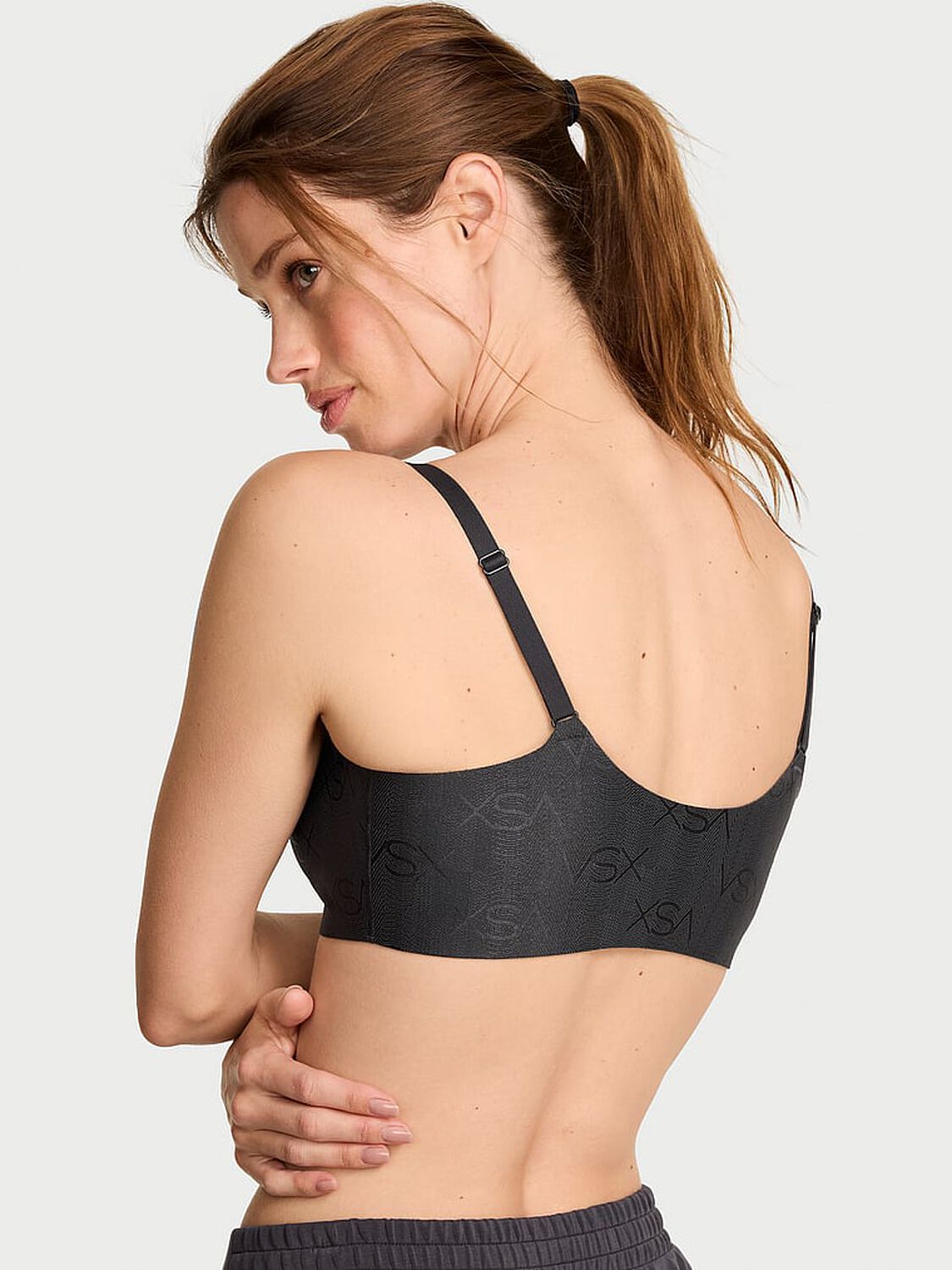 vs Vsx VSX LUXShine Logo Stretch-Comfort Sports Bra Classic Dark Smoke 2 of 3 