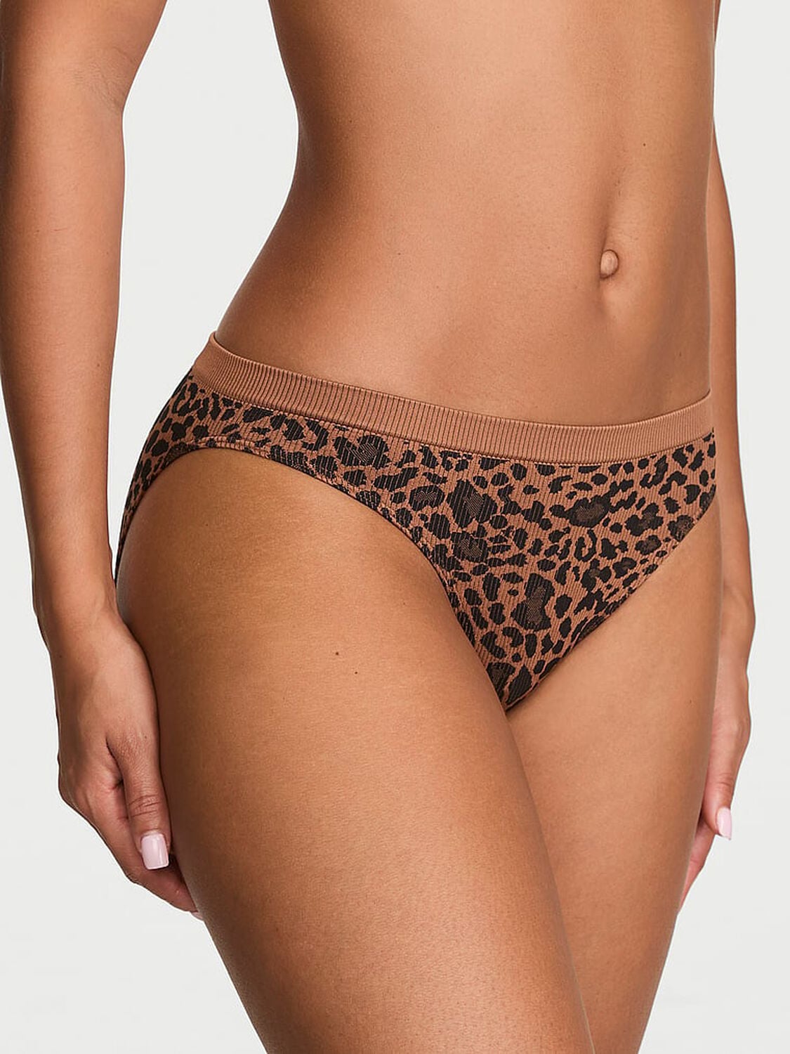 vs Seamless Seamless Leopard Rib Bikini Panty Leopard 1 of 2 