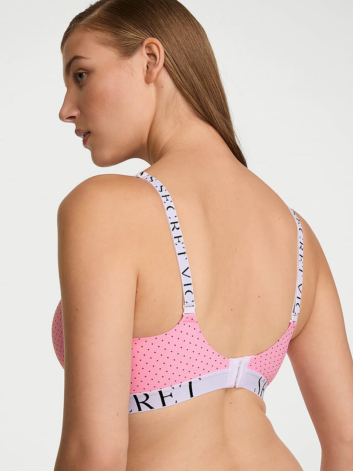 vs The T-Shirt The CoolBra&trade; Lightly Lined Wireless Pink Dots 2 of 3 