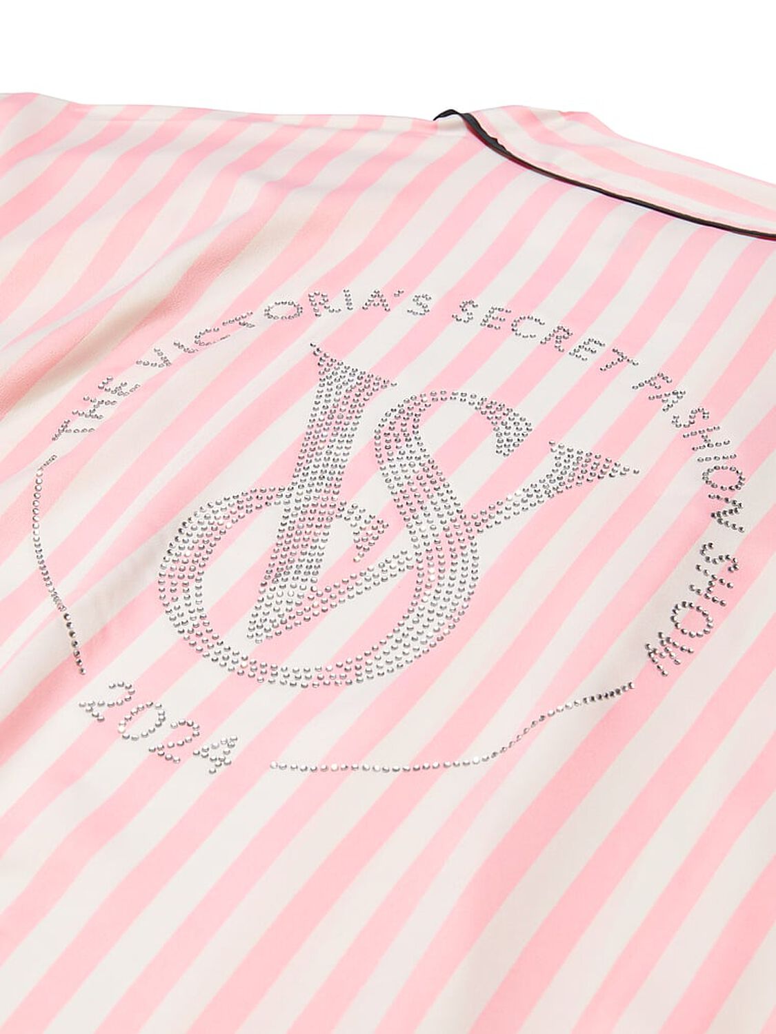 vs Victoria's Secret Victoria's Secret Fashion Show '24 Glazed Satin Short Robe Pink Iconic Stripe 4 of 4 
