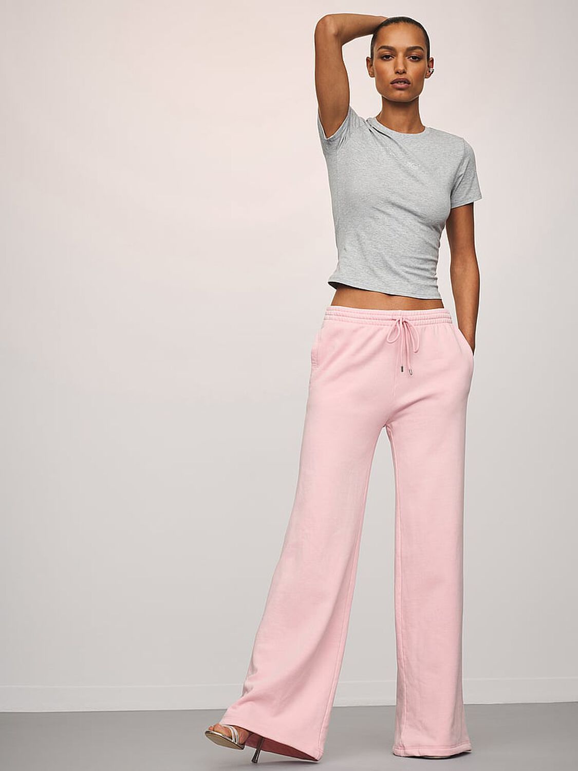 vs Angel Essentials Effortless Fleece Wide-Leg Sweatpant Pretty Blossom 1 of 2 