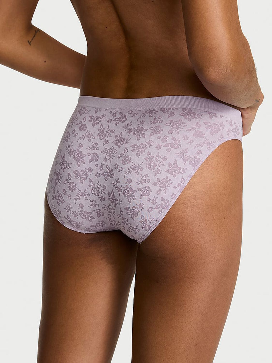 vs Seamless Seamless Floral Bikini Panty Crystal Lilac Floral 2 of 3 