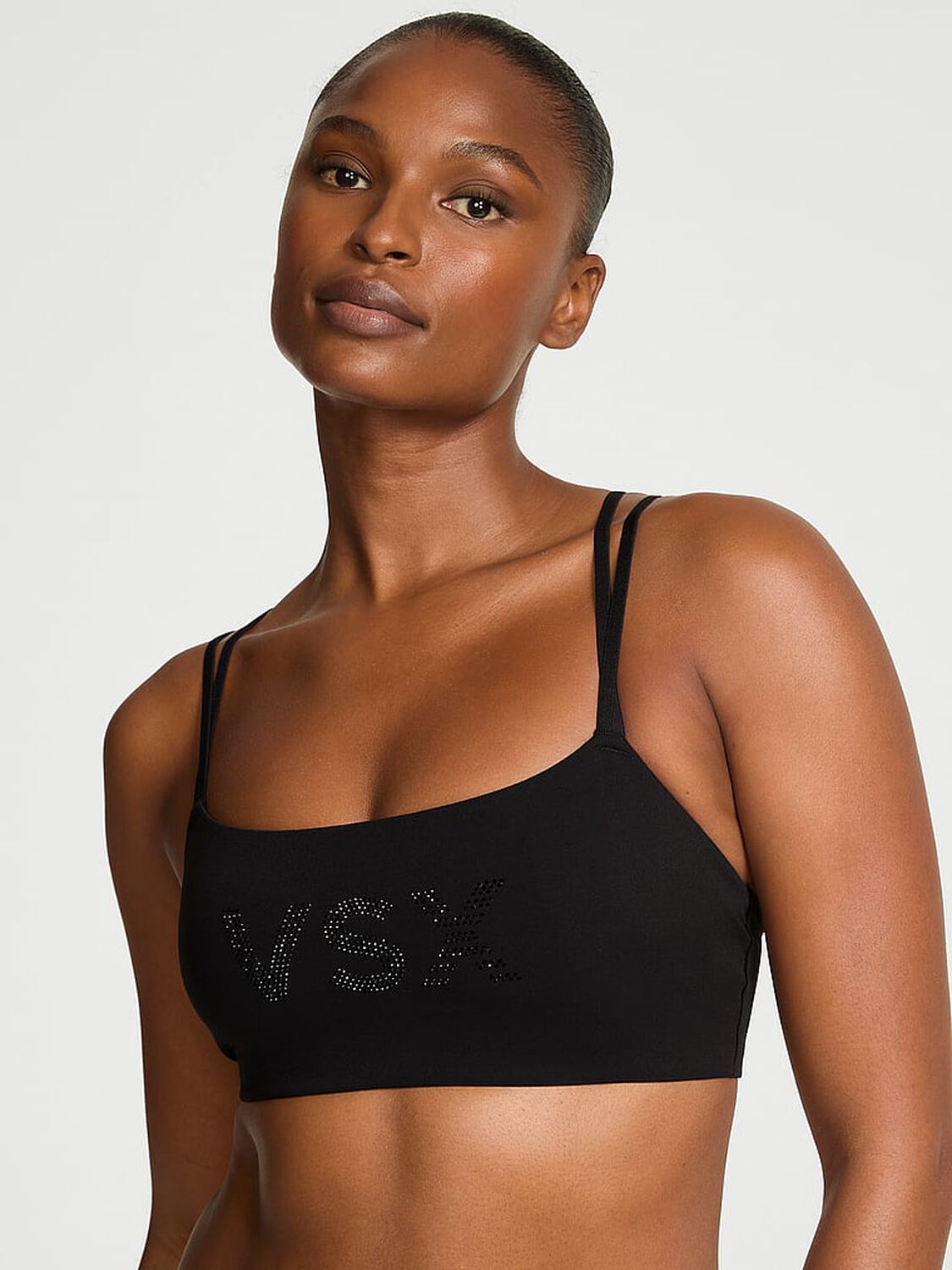 vs Vsx VSX Elevate&trade; Diamant&eacute; Flex Square-Neck Sports Bra Black Diamant&eacute; 1 of 3 