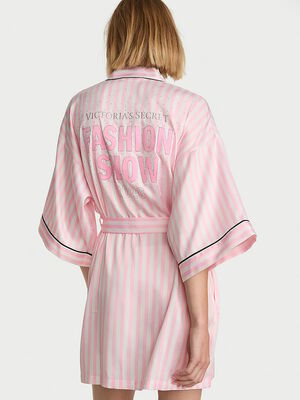 Signature Satin Short Piped Robe