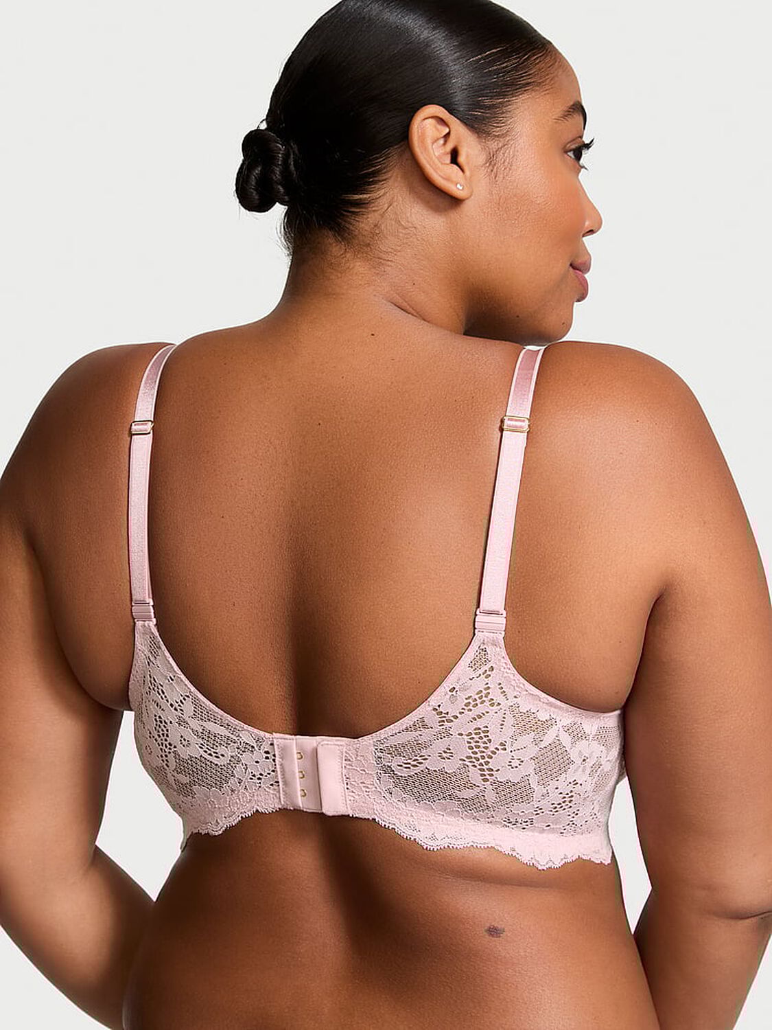 vs Dream Angels Lace Lightly Lined Demi Bra 2 of 4 