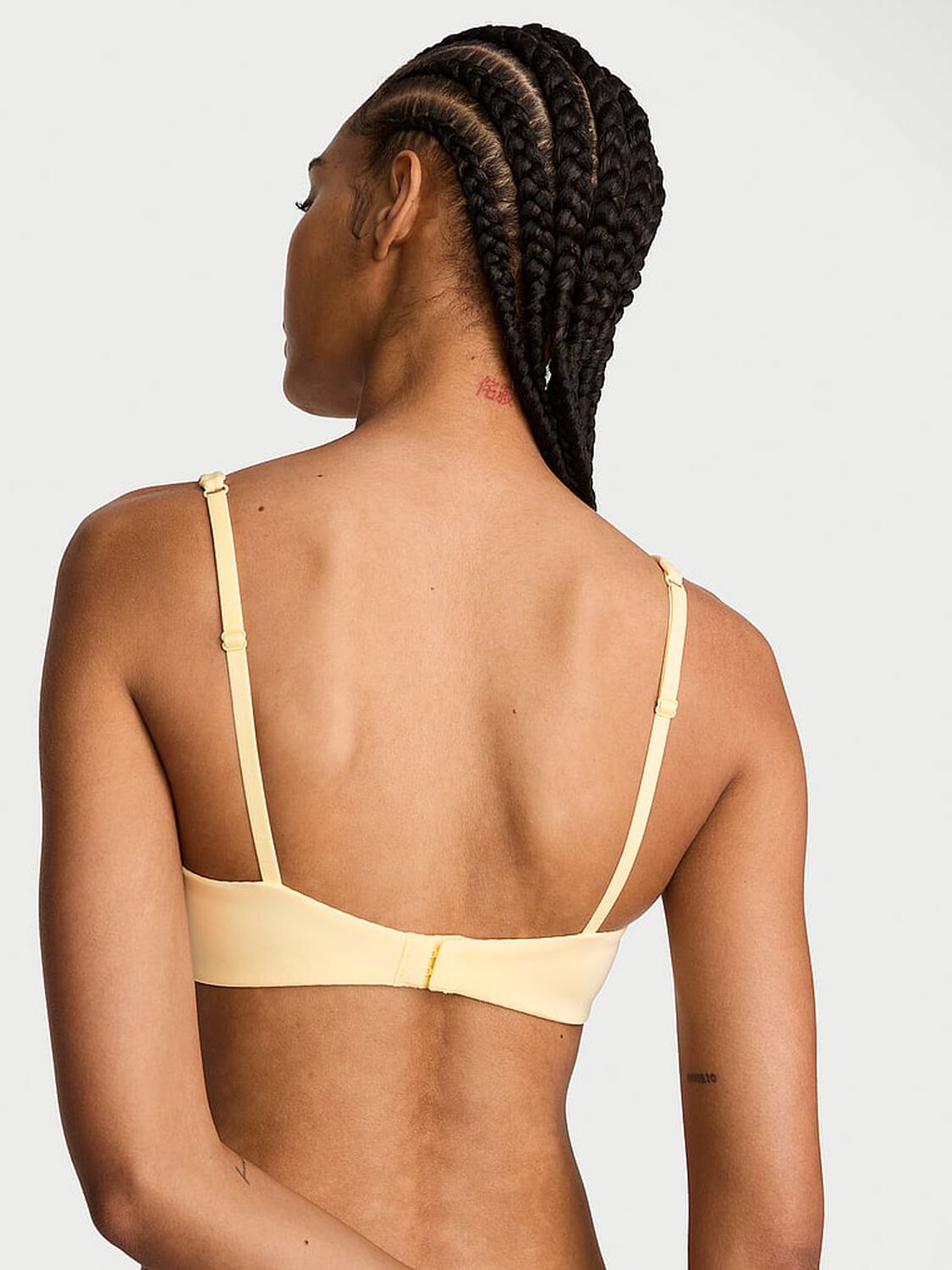 vs Body By Victoria Luxe Contour Scoop Lightly Lined Bra Sunny Honey 2 of 3 