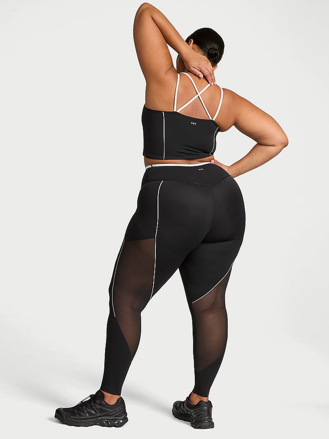 vs Vsx VSX Elevate™ Chroma Contours Legging Black & Classic Plaster 2 of 4 