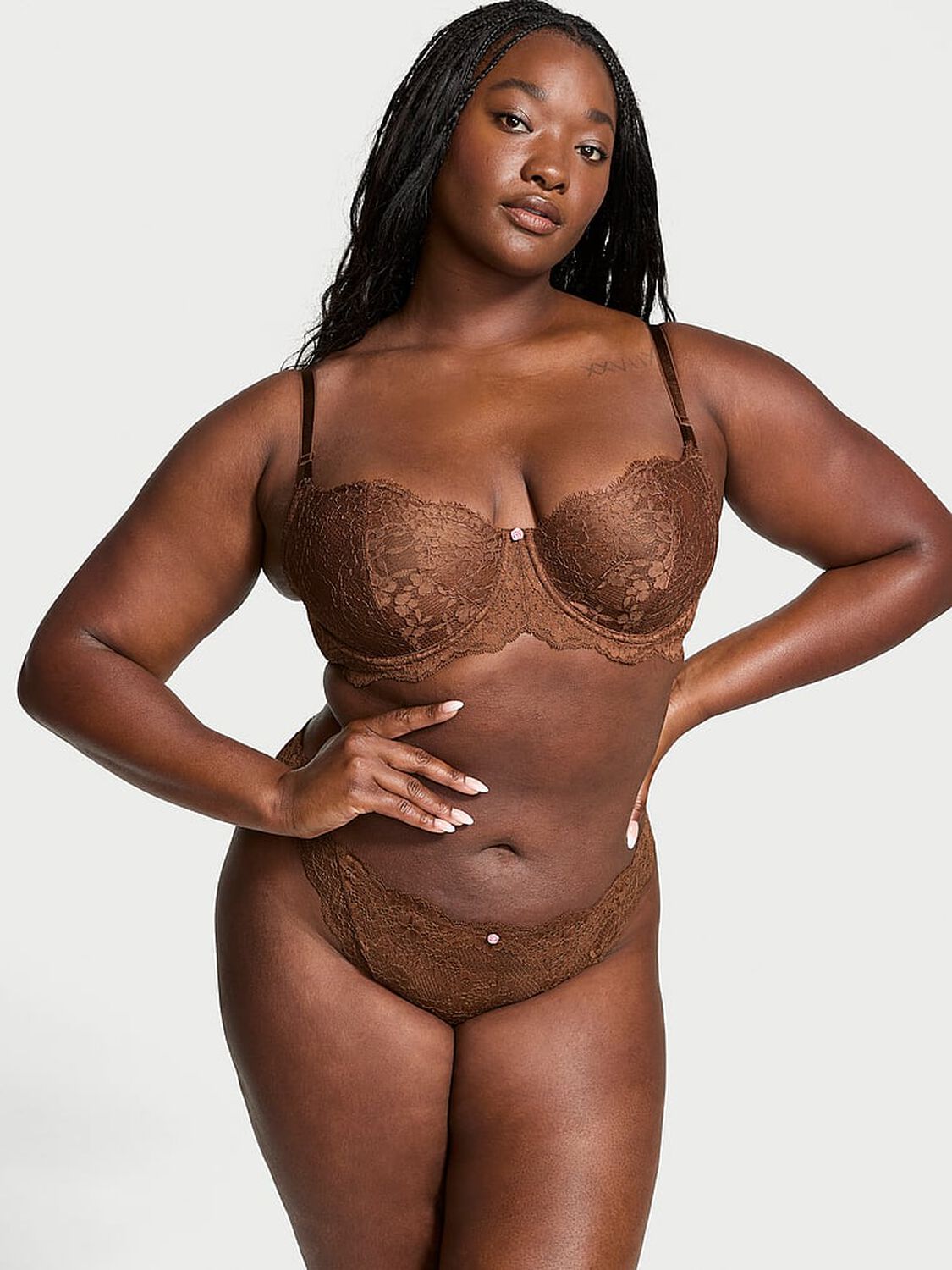 vs Dream Angels Lace Thong Panty Mousse 4 of 4 