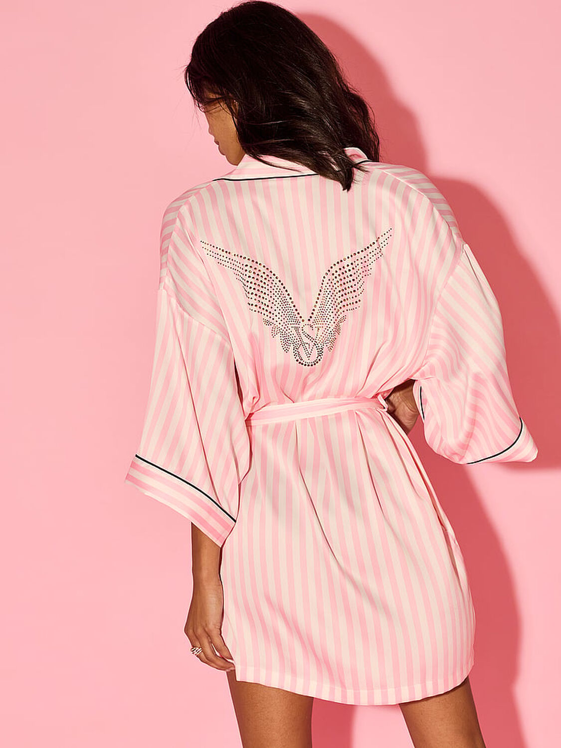 vs Victoria's Secret Victoria's Secret Backstage Satin Sparkle Short Robe Iconic Stripe 4 of 5 