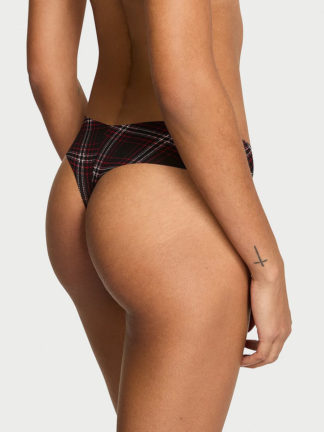 vs No-Show No-Show Shine Mesh Thong Panty Black Plaid 2 of 2 