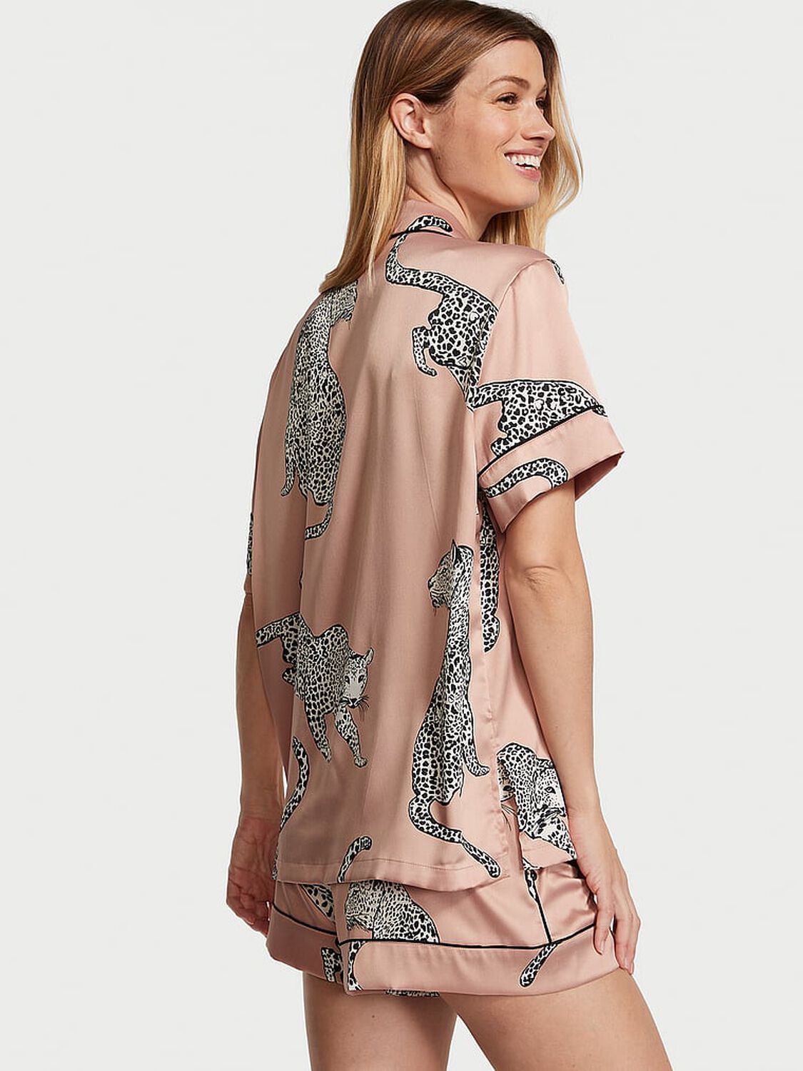 vs Victoria's Secret Satin Short Pajama Set Evening Blush Leopards 2 of 4 