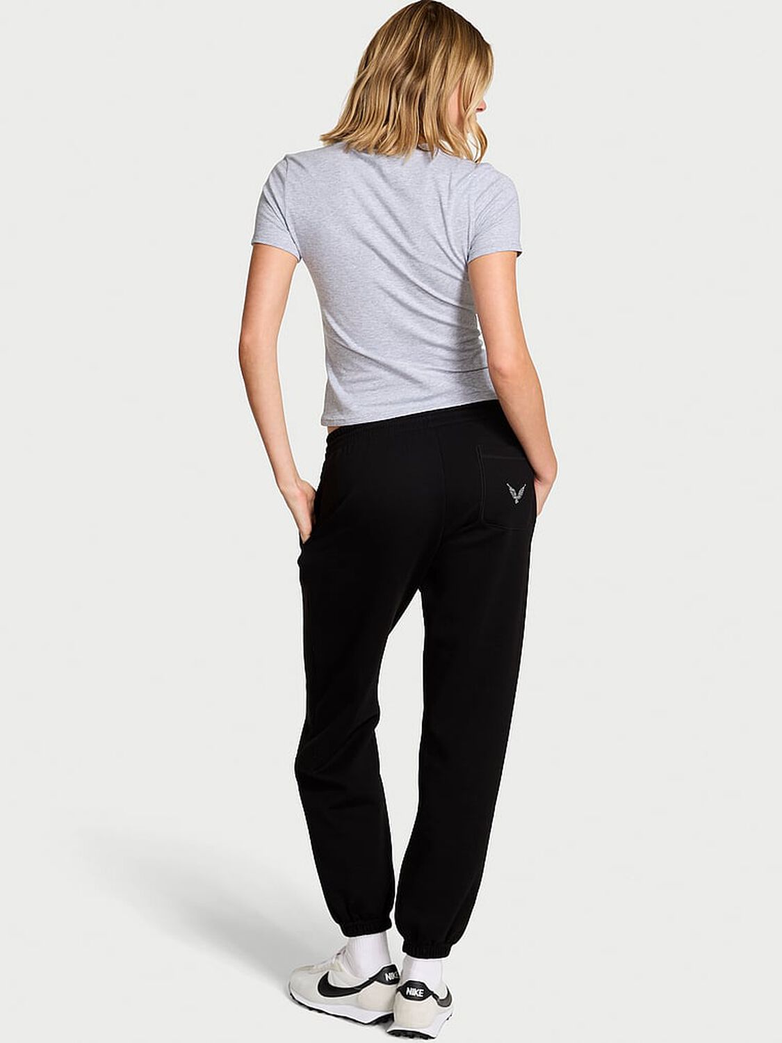 vs Angel Essentials Off-Duty Fleece Jogger Sweatpant Pure Black 2 of 3 