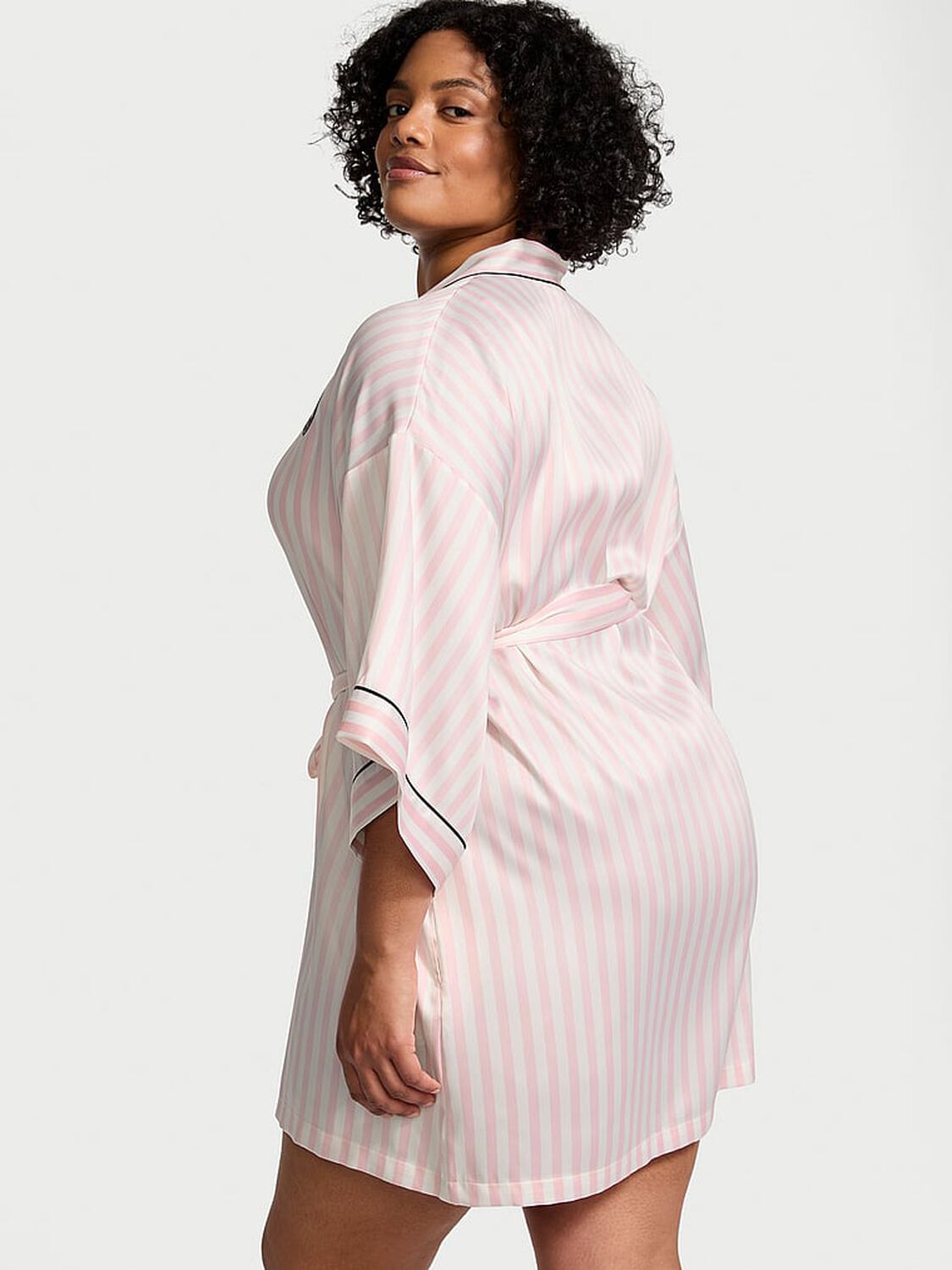vs Victoria's Secret Victoria's Secret Fashion Show '24 Glazed Satin Short Robe 2 of 3 