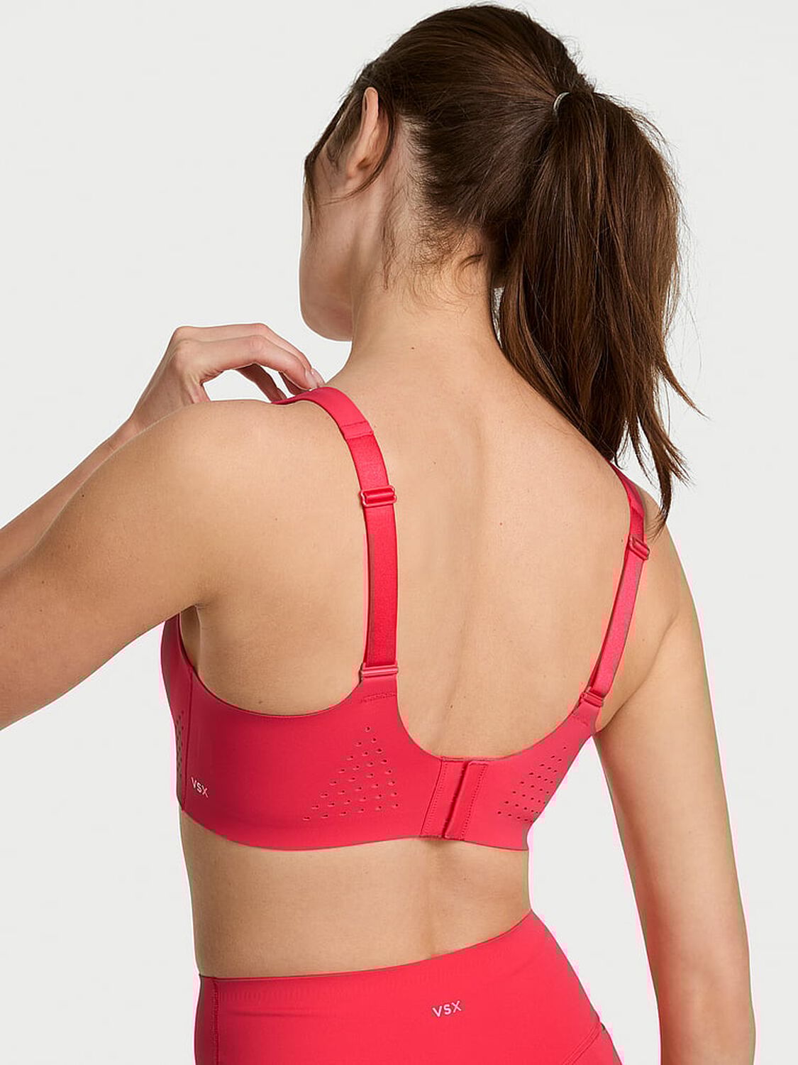 vs Vsx Featherweight Max&trade; Sports Bra Pink Island 1 of 2 
