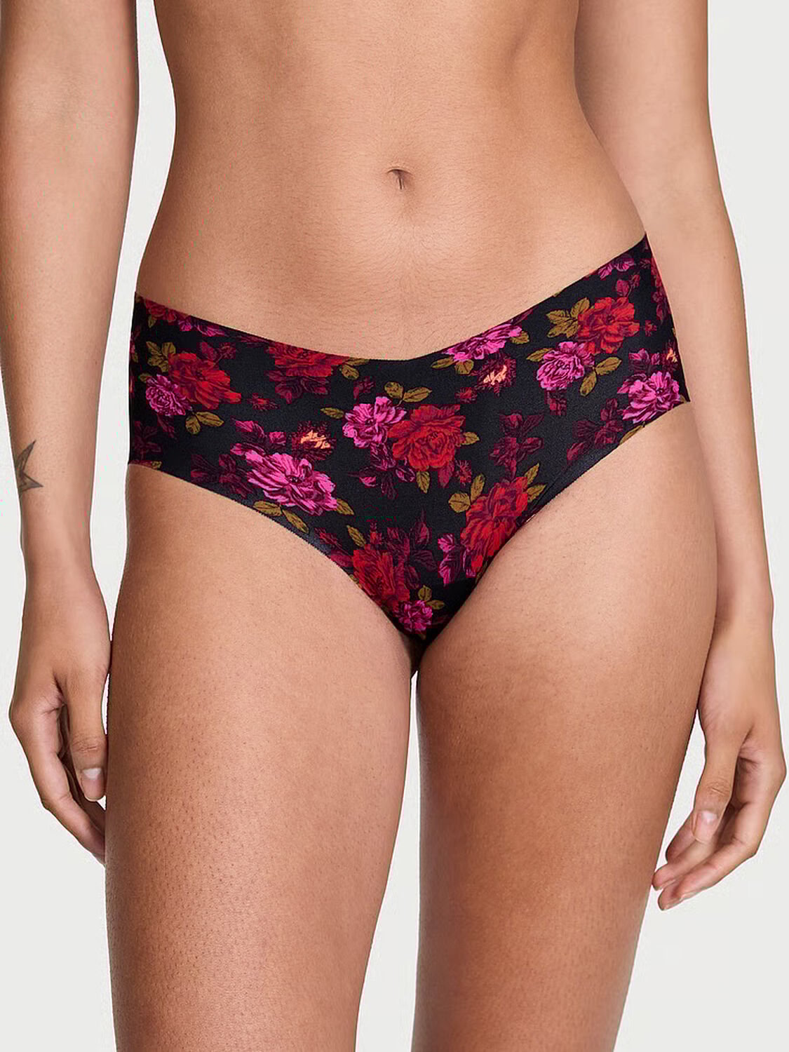 vs No-Show No-Show Cheeky Panty Black Winter Floral 2 of 3 