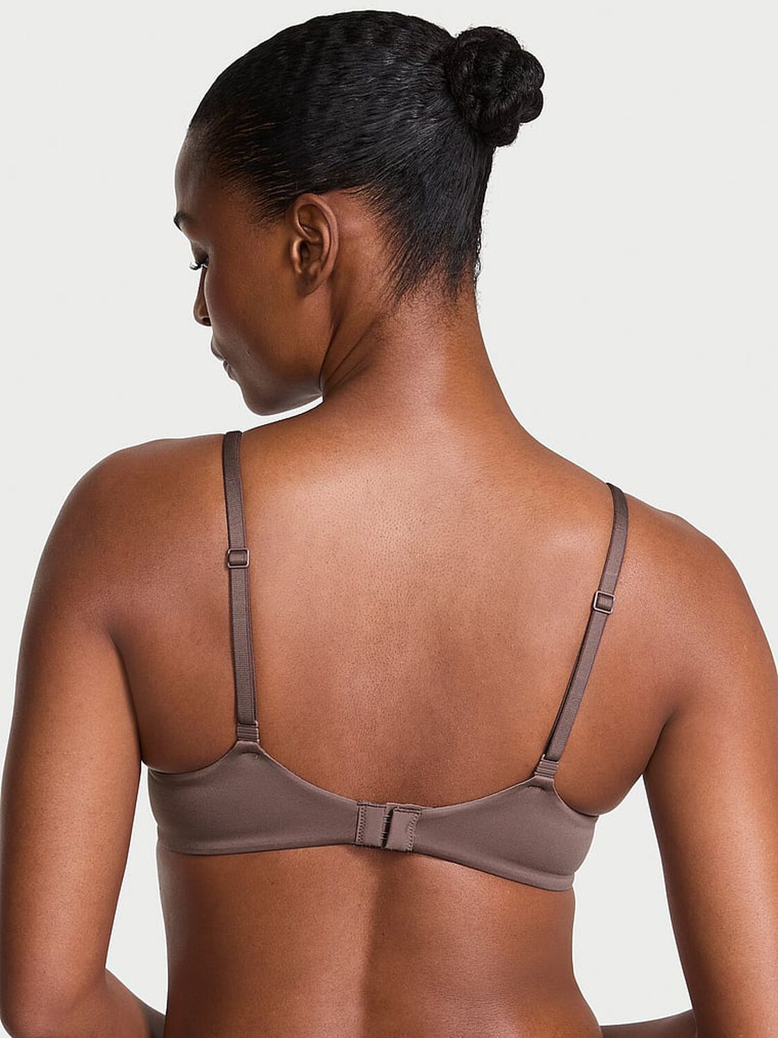vs Body By Victoria Lightly Lined Full-Coverage Bra Cloudy Grey 2 of 4 