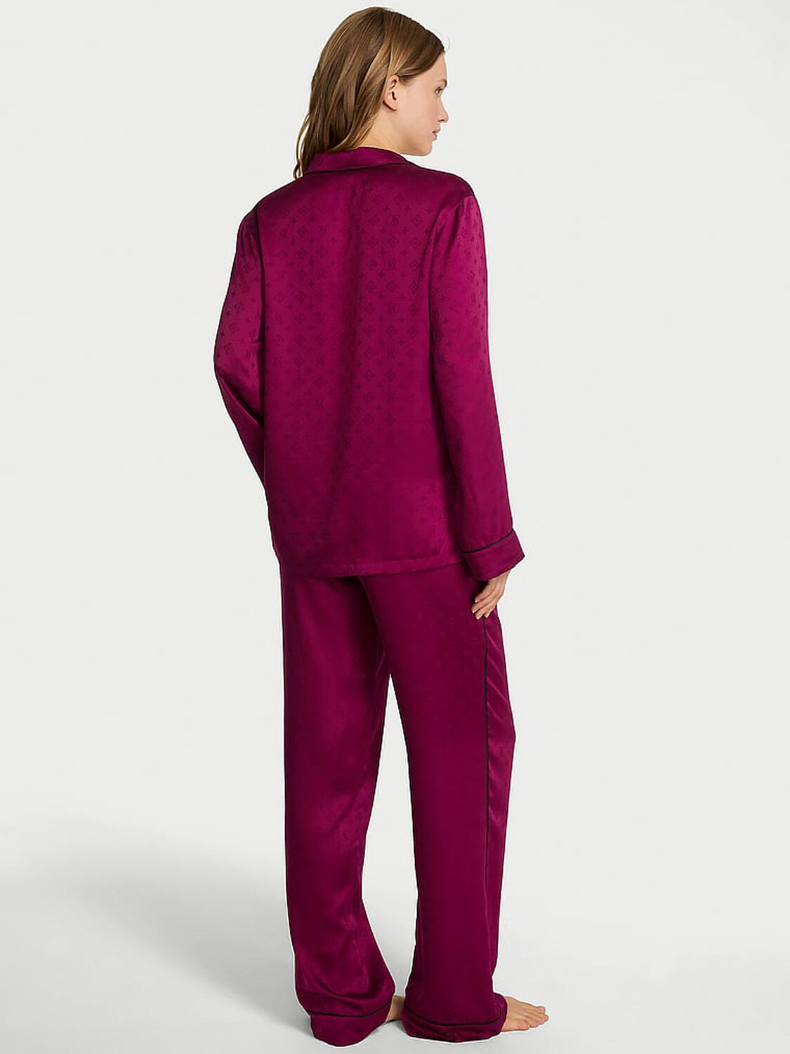 vs Victoria's Secret Glazed Satin Long Pajama Set Logo Lockup Fresh Jam Jacquard 2 of 3 