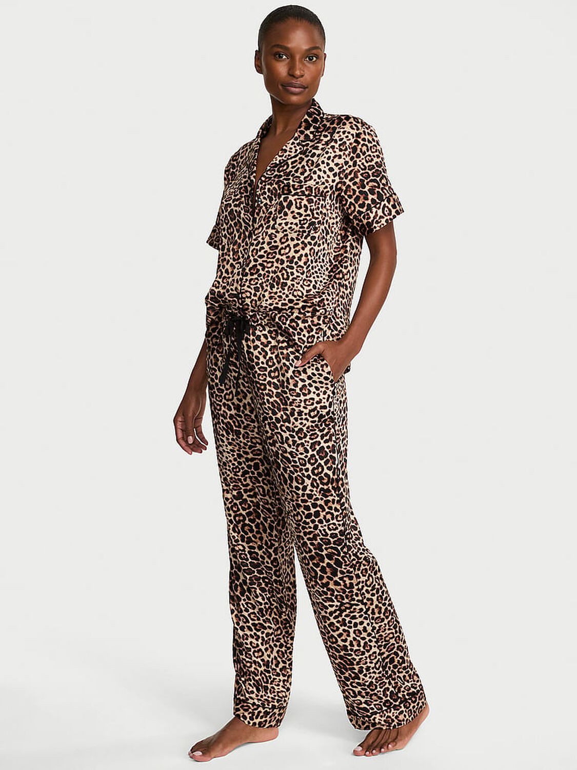 vs Victoria's Secret Signature Satin Short-Sleeve Long Pajama Set Leopard 1 of 2 