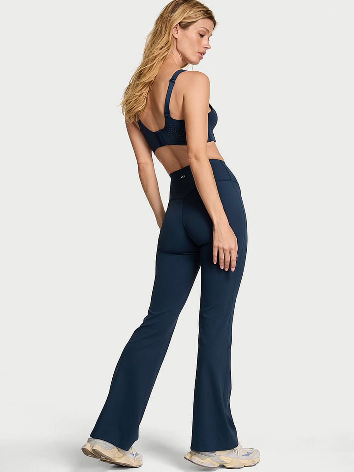 vs Vsx VSX Elevate™ Flare Legging Impact Blue 2 of 3 