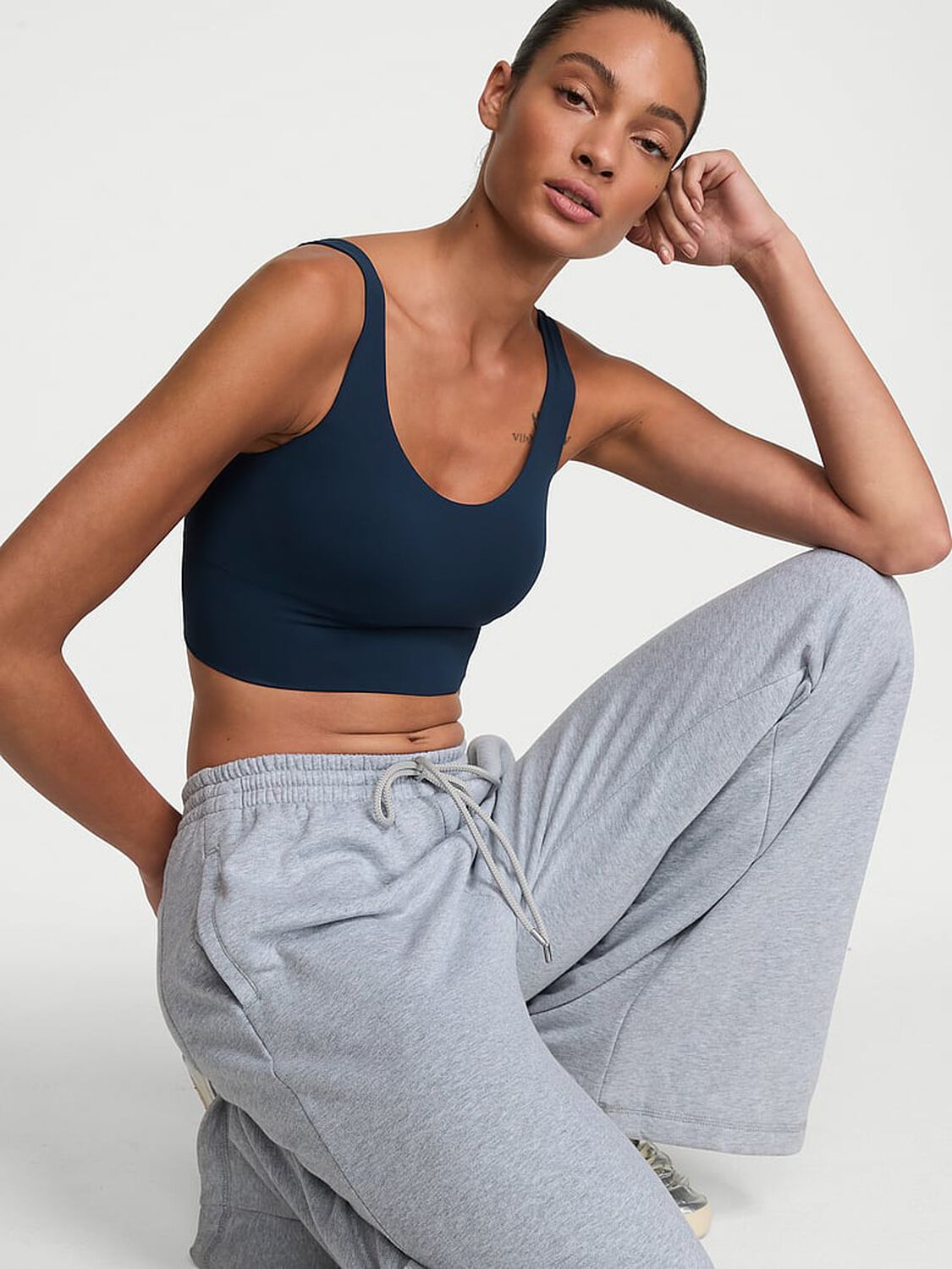 vs Vsx VSX Elevate&trade; Seamless-Comfort Sports Bra Dress Blues 1 of 2 