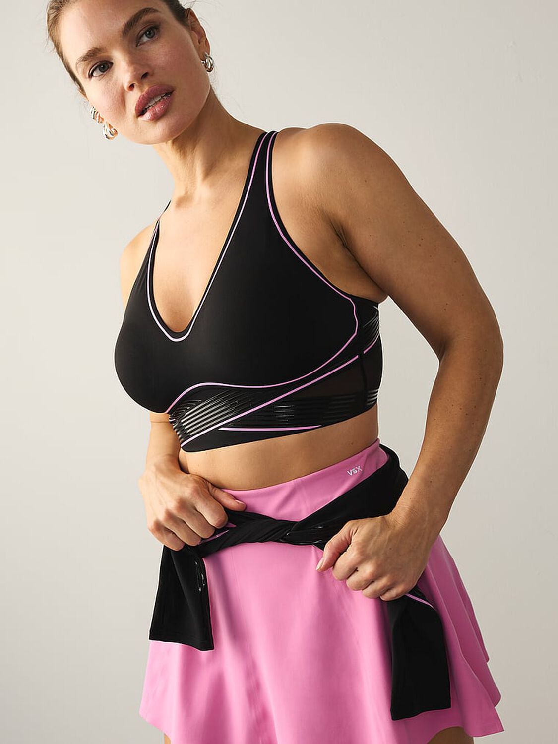 vs Vsx VSX Elevate&trade; Refined Contours Plunge Bra Black & Pink 4 of 4 