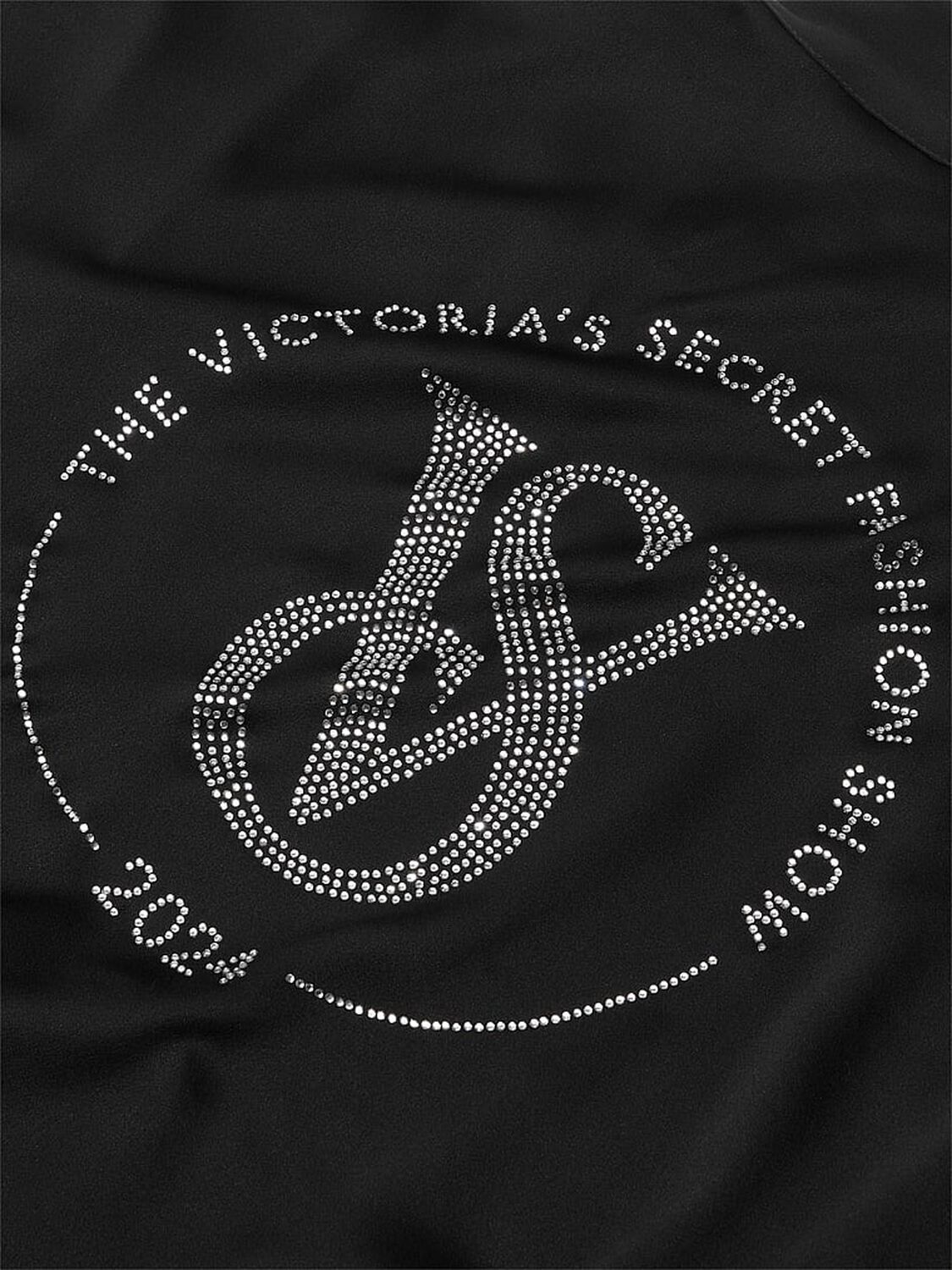 vs Victoria's Secret Victoria's Secret Fashion Show '24 Glazed Satin Long Robe 4 of 5 