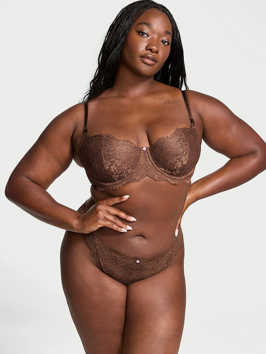 vs Dream Angels Lace Brazilian Panty Mousse 4 of 4 