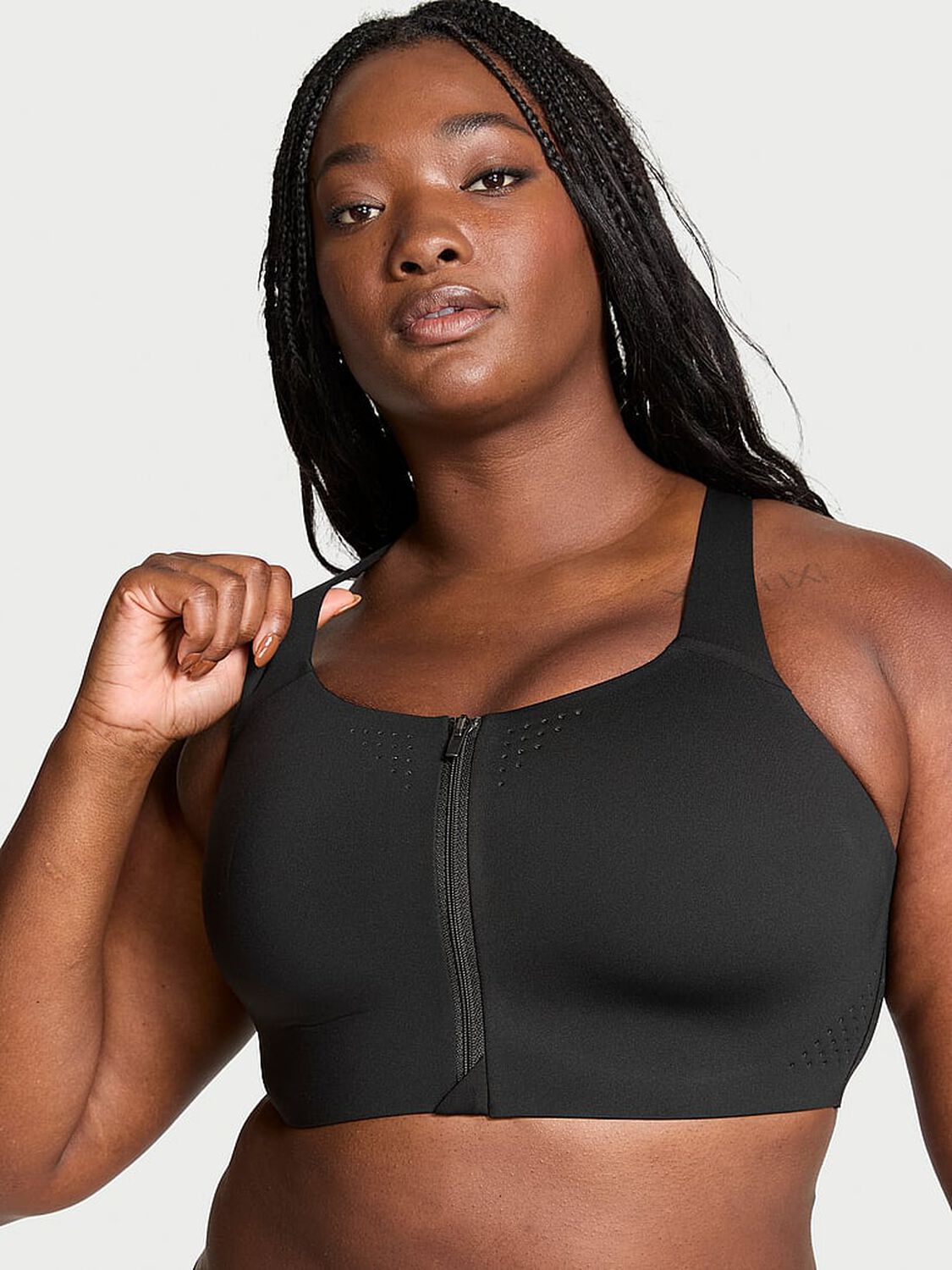 vs Vsx Featherweight Max� Front-Close Sports Bra Black 1 of 4 