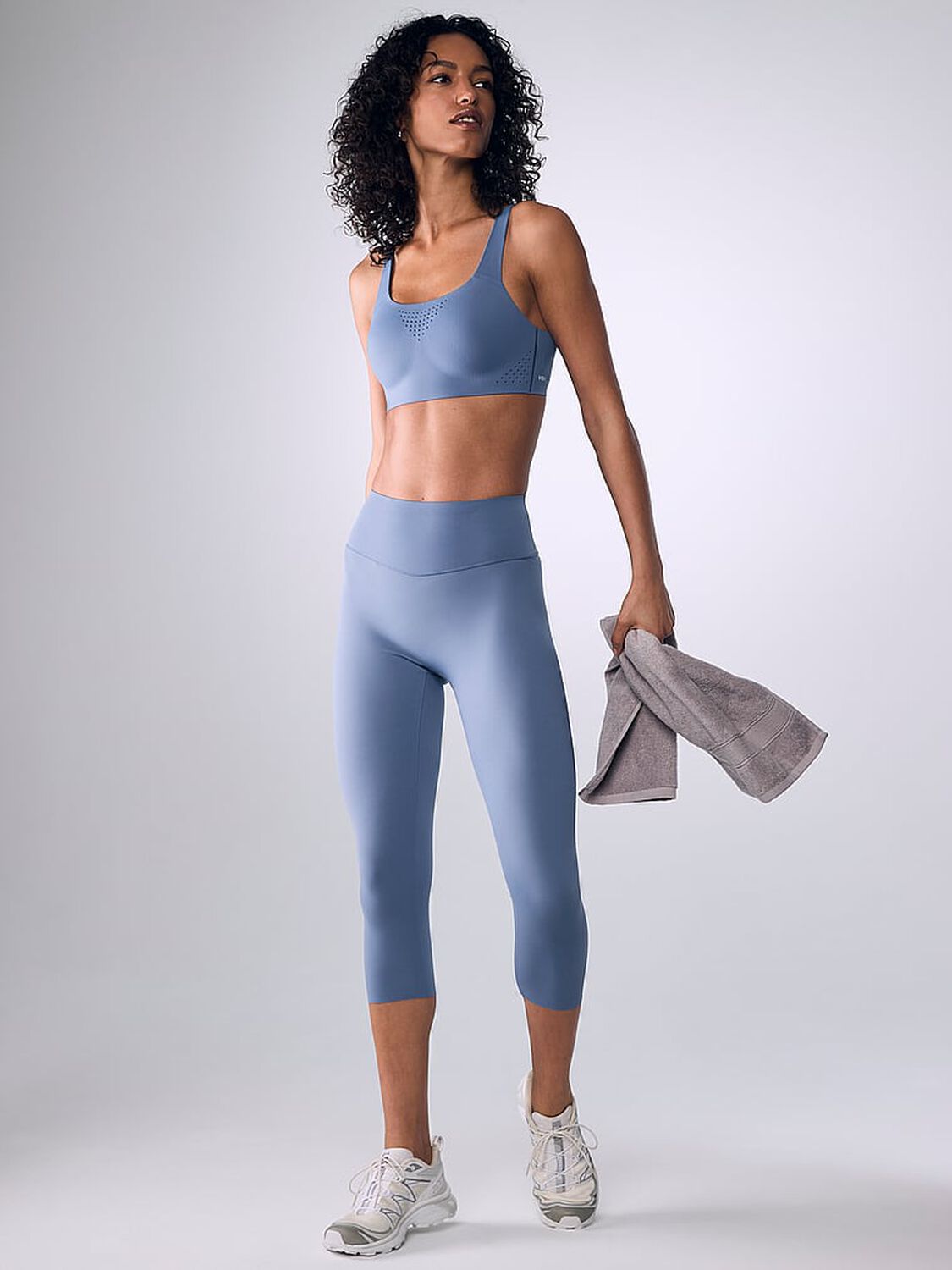 vs Vsx Featherweight Max� Sports Bra Moonlight Blue 4 of 4 