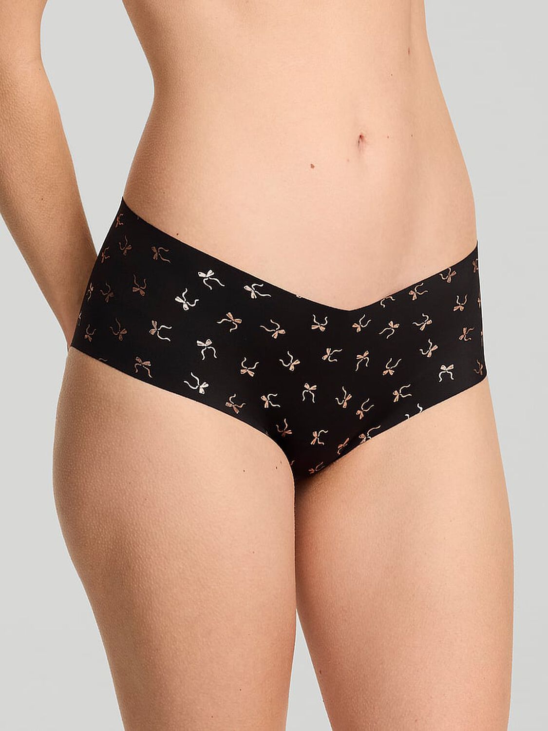 vs No-Show No-Show Cheeky Panty Black Ground Foil Bows 1 of 2 