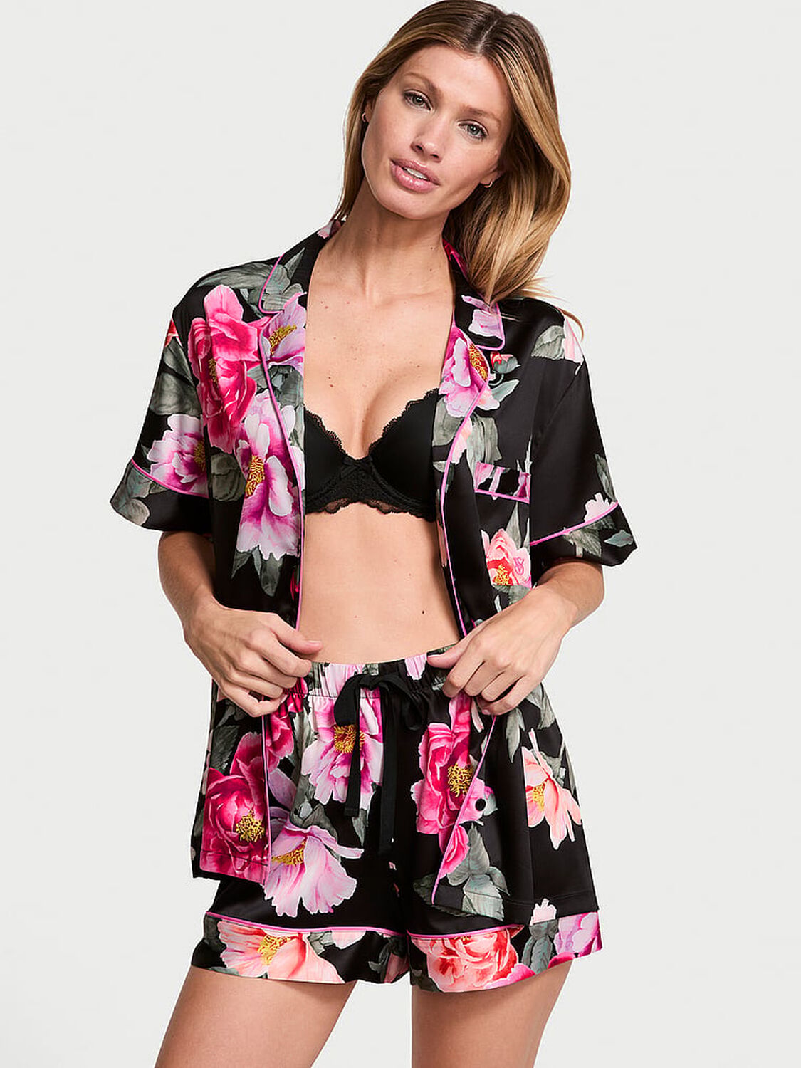vs Victoria's Secret Glazed Satin Short Pajama Set Black Floral Bouquet 1 of 4 