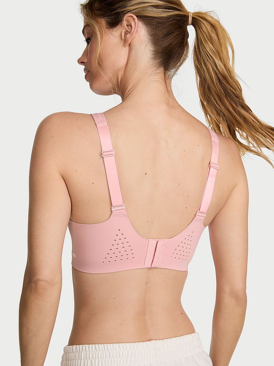 vs Vsx VSX Featherweight&trade; Max Sports Bra Dusk Pink 2 of 3 