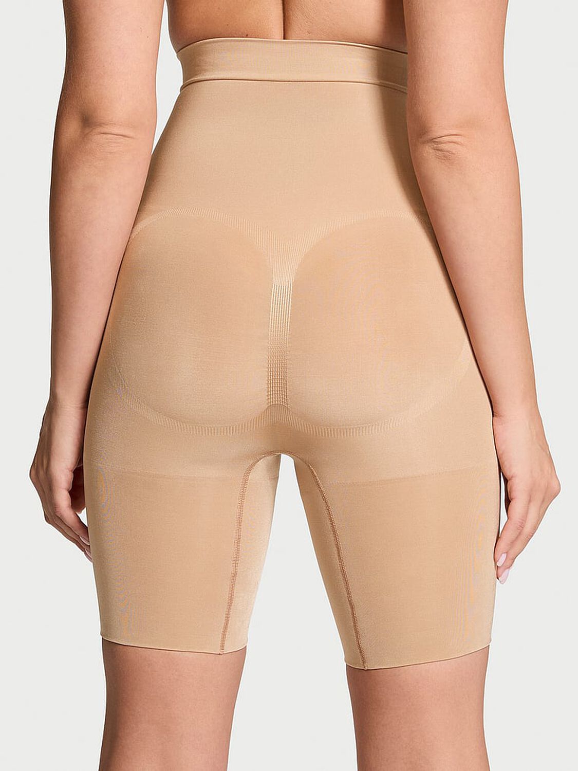 vs Victoria's Secret SeamlessShaping� Mid-Thigh Shorts Praline 2 of 3 