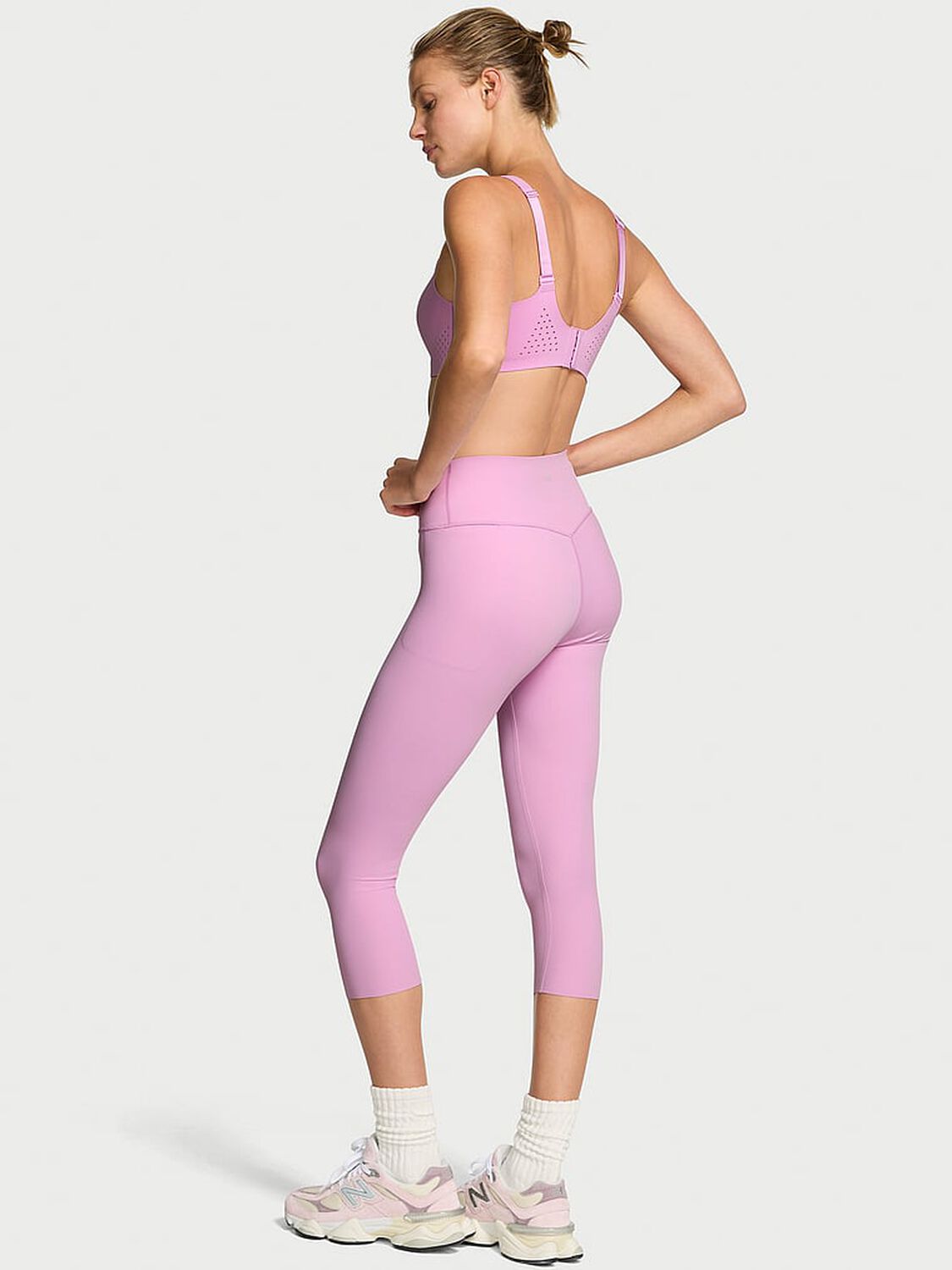 vs Vsx VSX Elevate&trade; Capri Legging Bikini Pink 2 of 2 