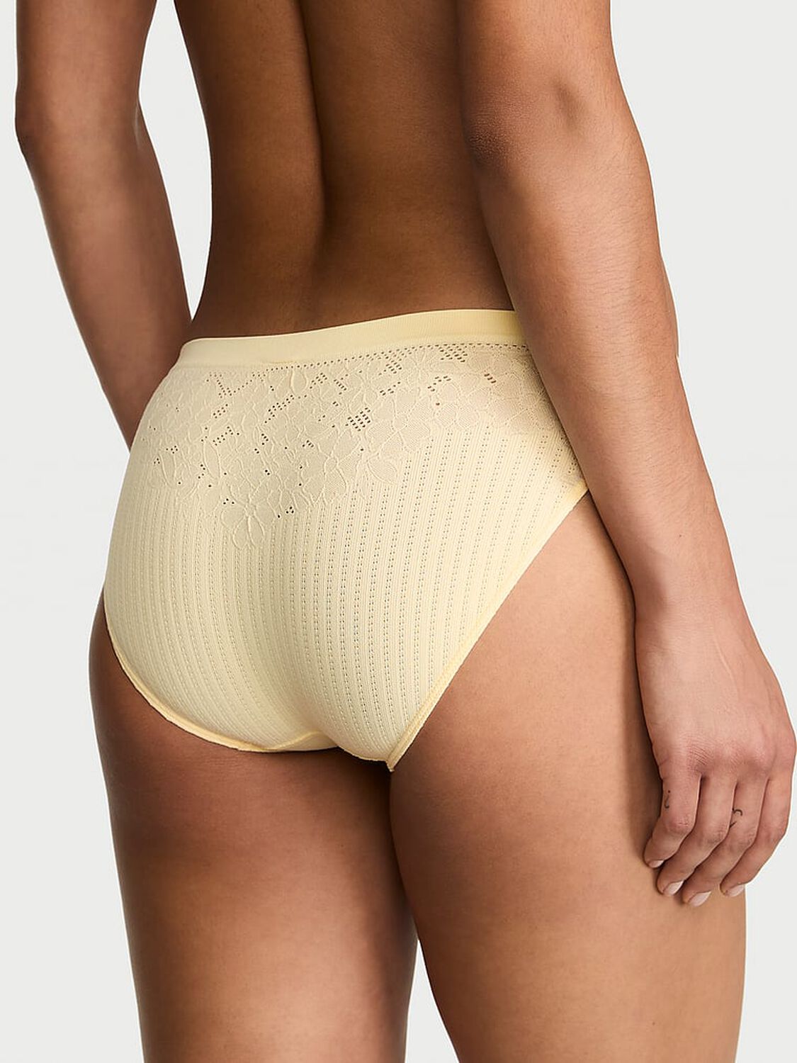 vs Seamless Seamless Floral Rib Bikini Panty Sunny Honey 2 of 3 